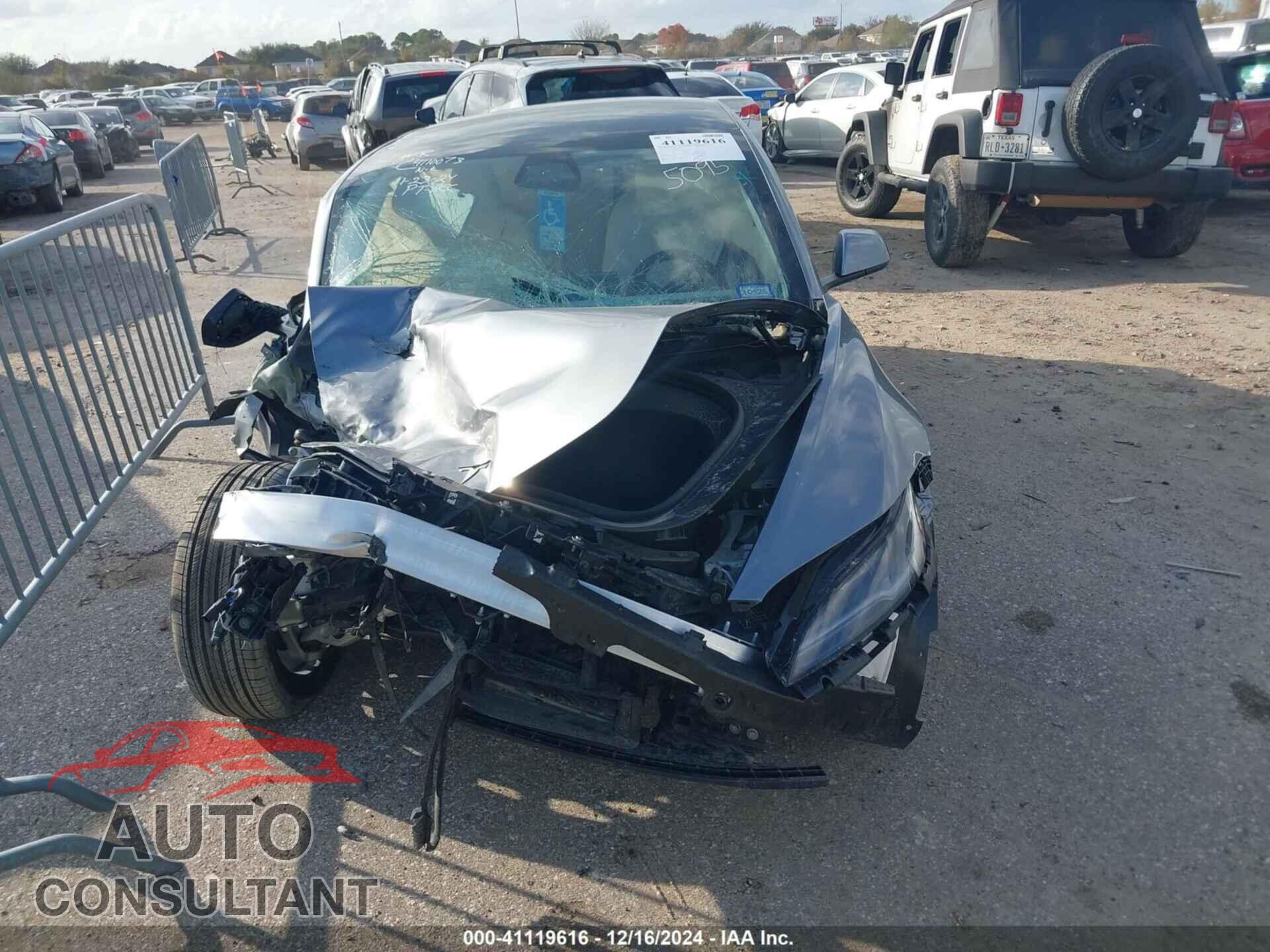 TESLA MODEL 3 2024 - 5YJ3E1EA3RF865095