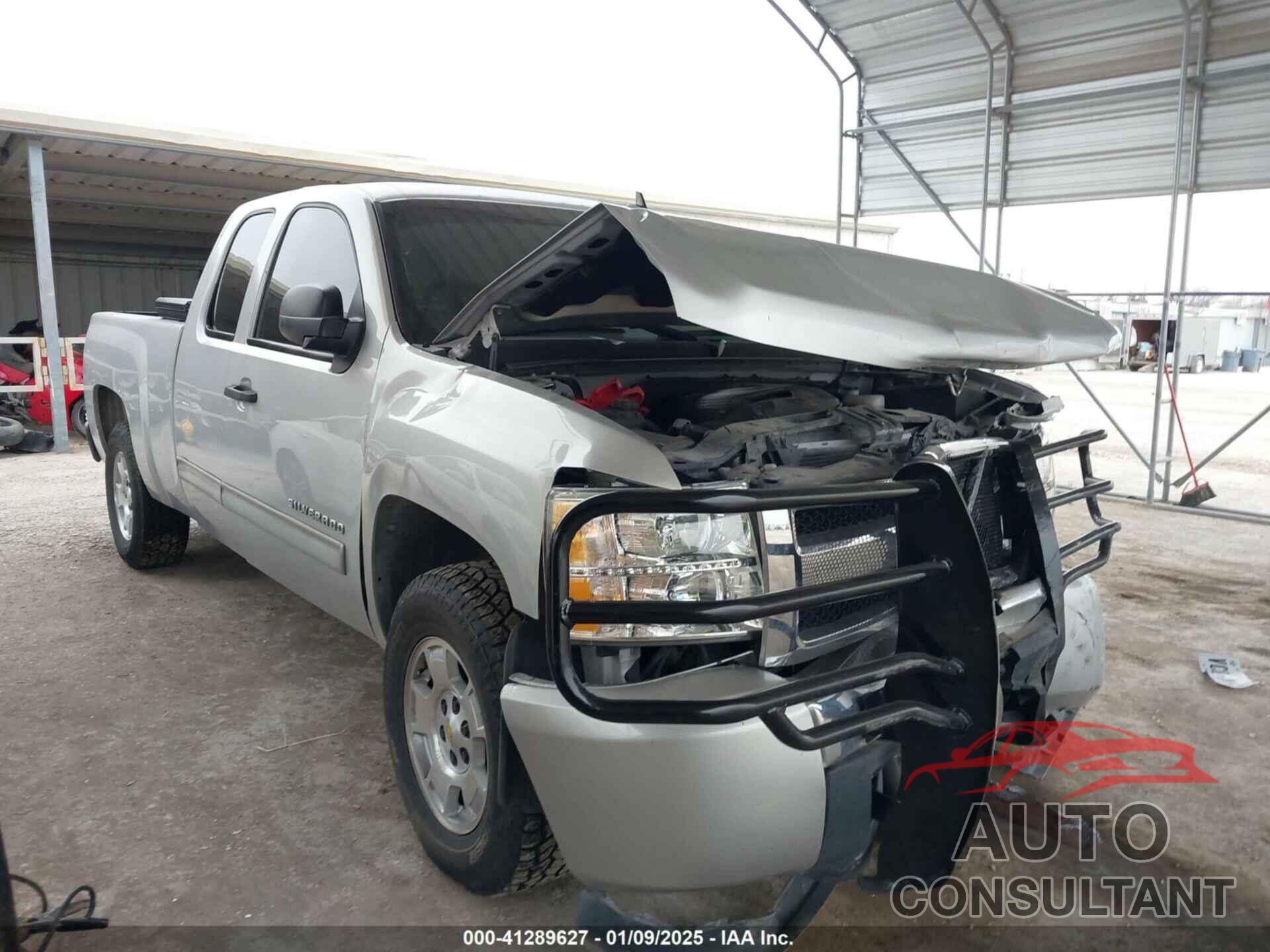 CHEVROLET SILVERADO 1500 2011 - 1GCRCREA0BZ241463