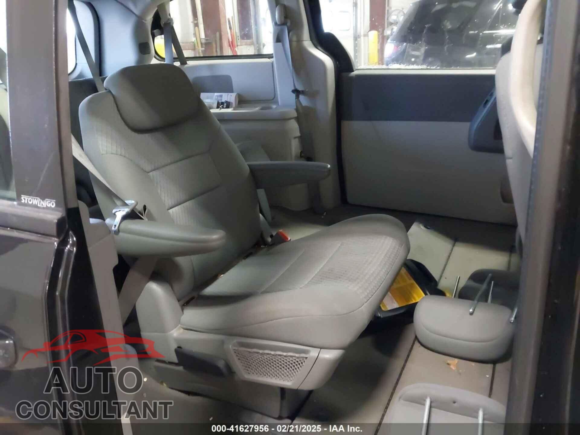 DODGE GRAND CARAVAN 2010 - 2D4RN4DE8AR488372
