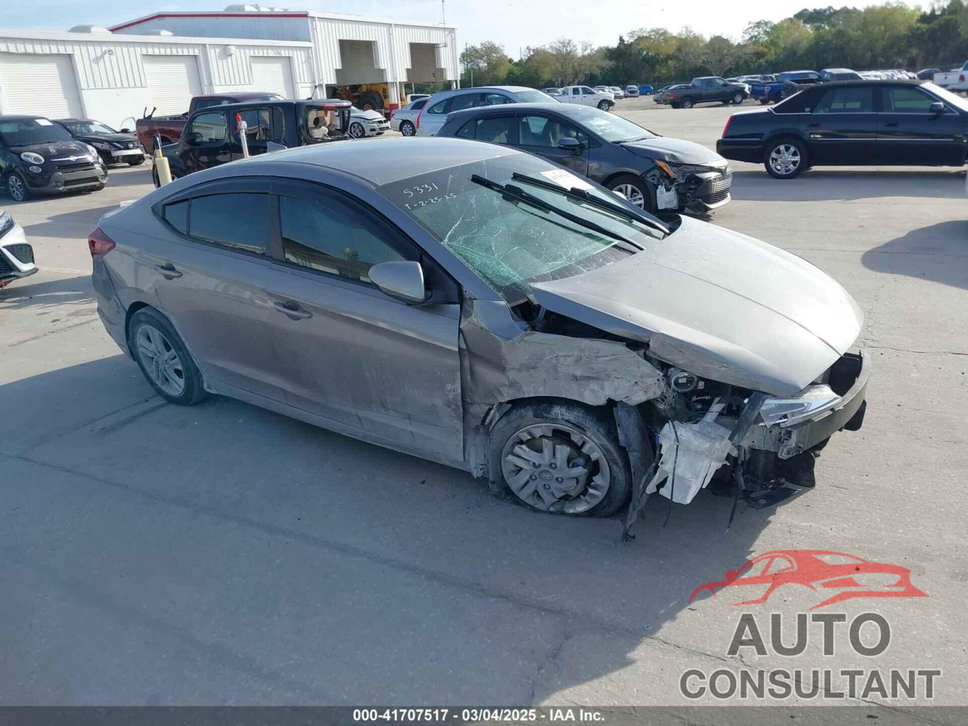 HYUNDAI ELANTRA 2020 - KMHD84LF6LU025186