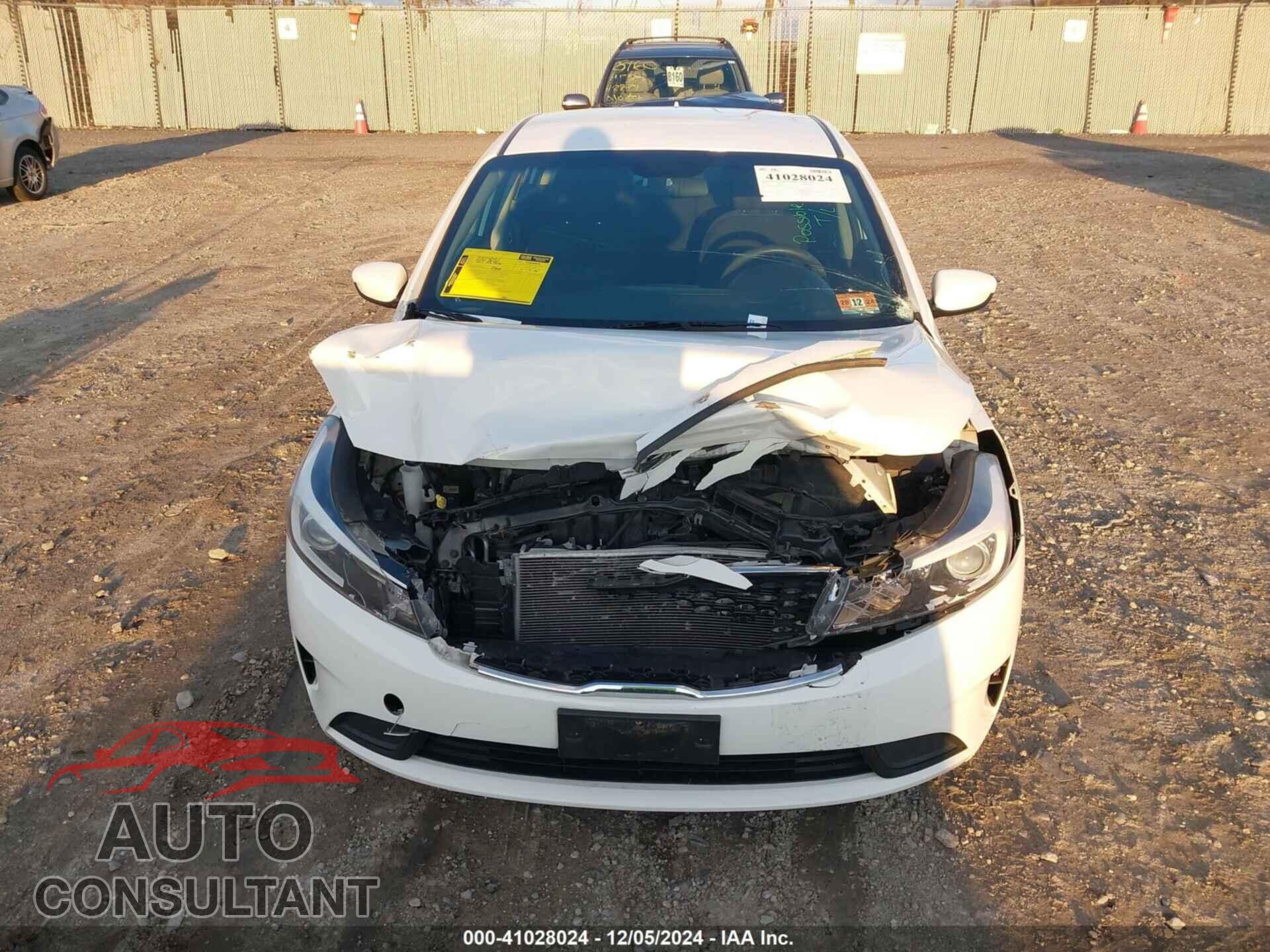 KIA FORTE 2017 - 3KPFK4A77HE037542