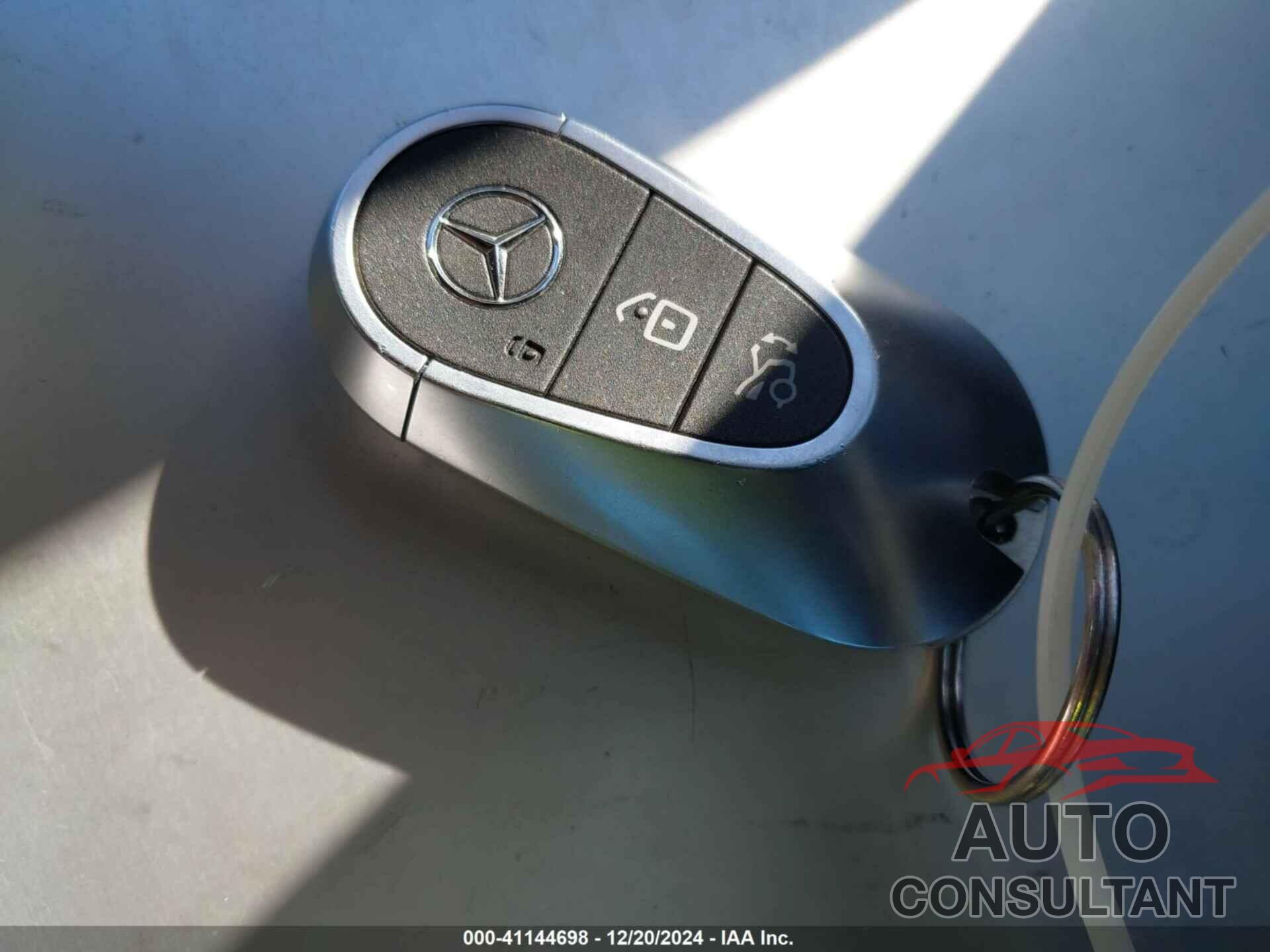 MERCEDES-BENZ C 300 2022 - W1KAF4GB9NR045044