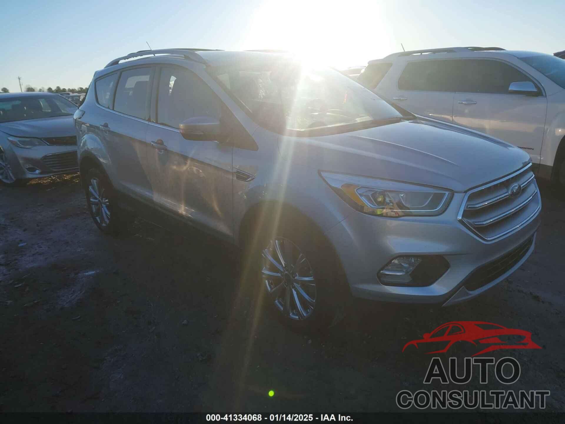 FORD ESCAPE 2017 - 1FMCU0J92HUB35382