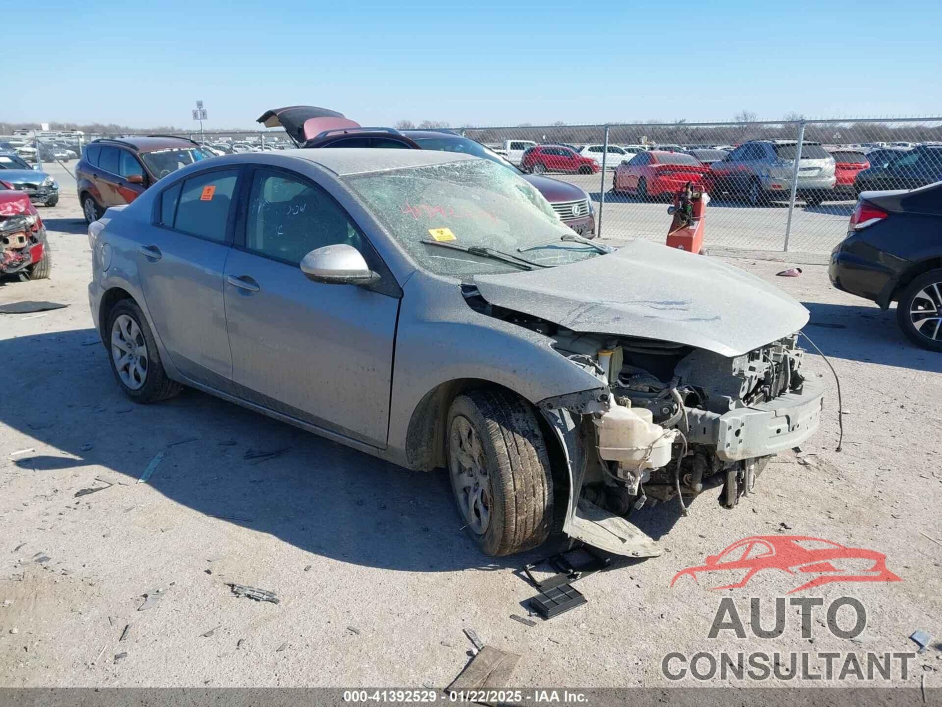 MAZDA MAZDA3 2012 - JM1BL1UFXC1523044