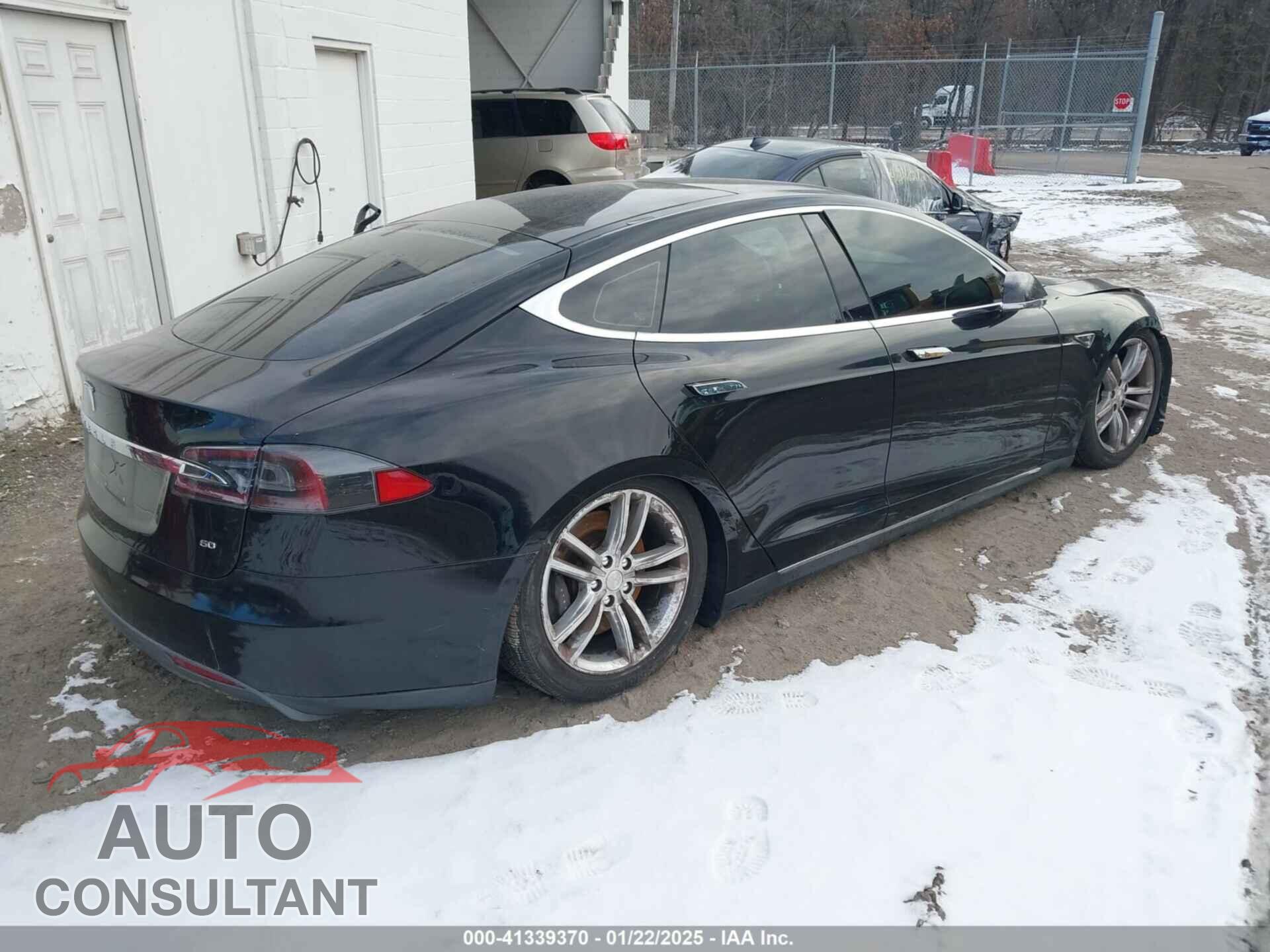 TESLA MODEL S 2013 - 5YJSA1AG2DFP11228
