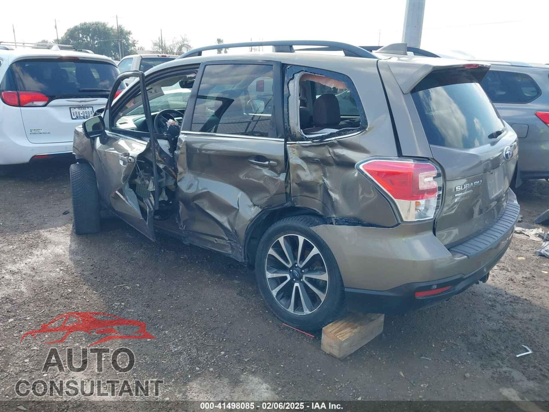 SUBARU FORESTER 2017 - JF2SJGWC5HH465520