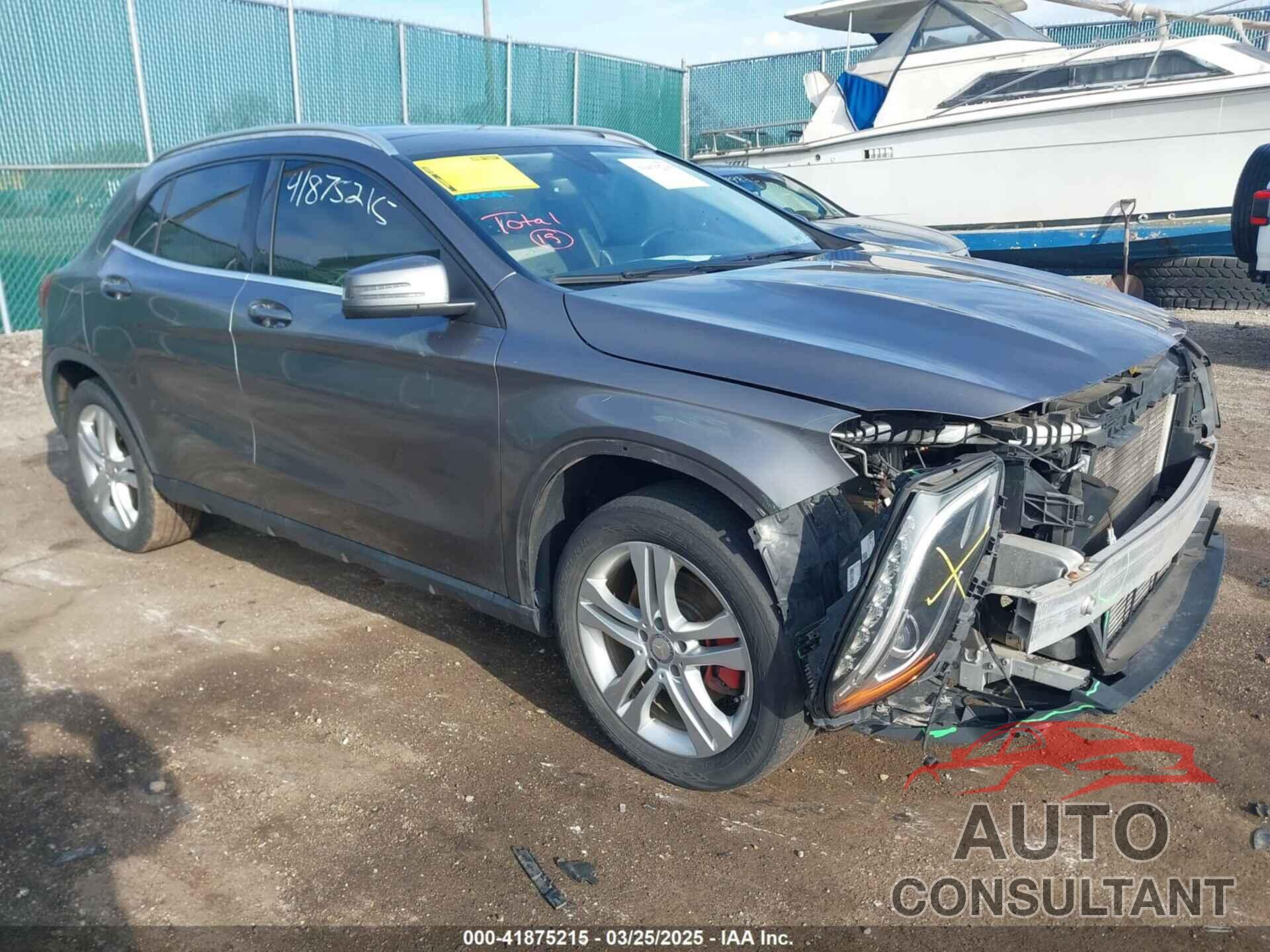 MERCEDES-BENZ GLA 250 2015 - WDCTG4GB3FJ030386