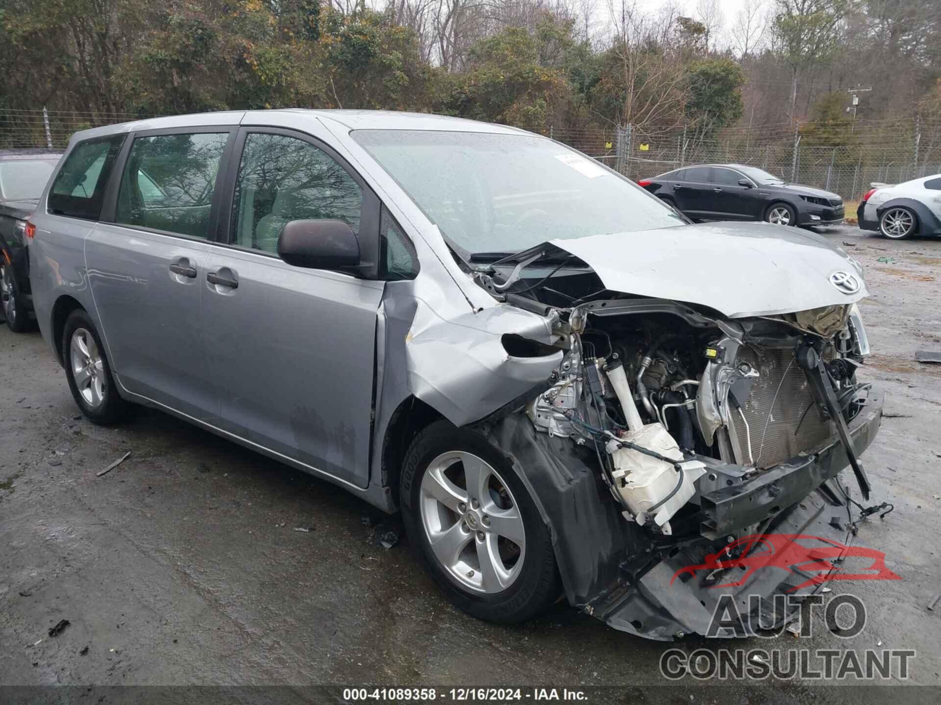 TOYOTA SIENNA 2014 - 5TDZK3DC2ES510684