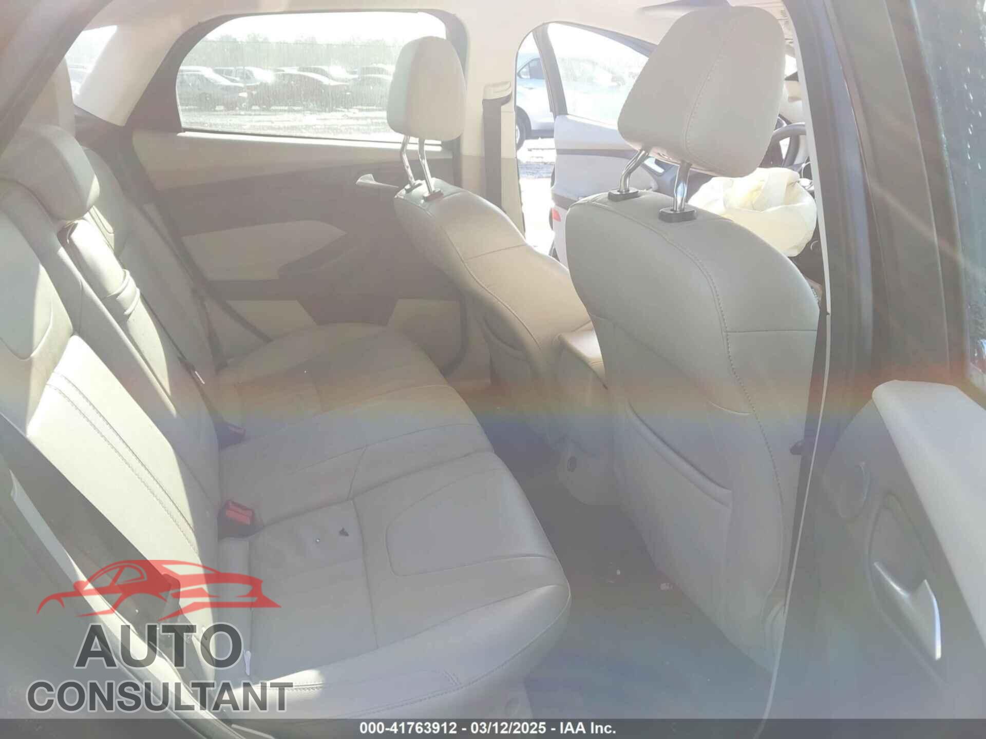 FORD FOCUS 2012 - 1FAHP3M29CL270395