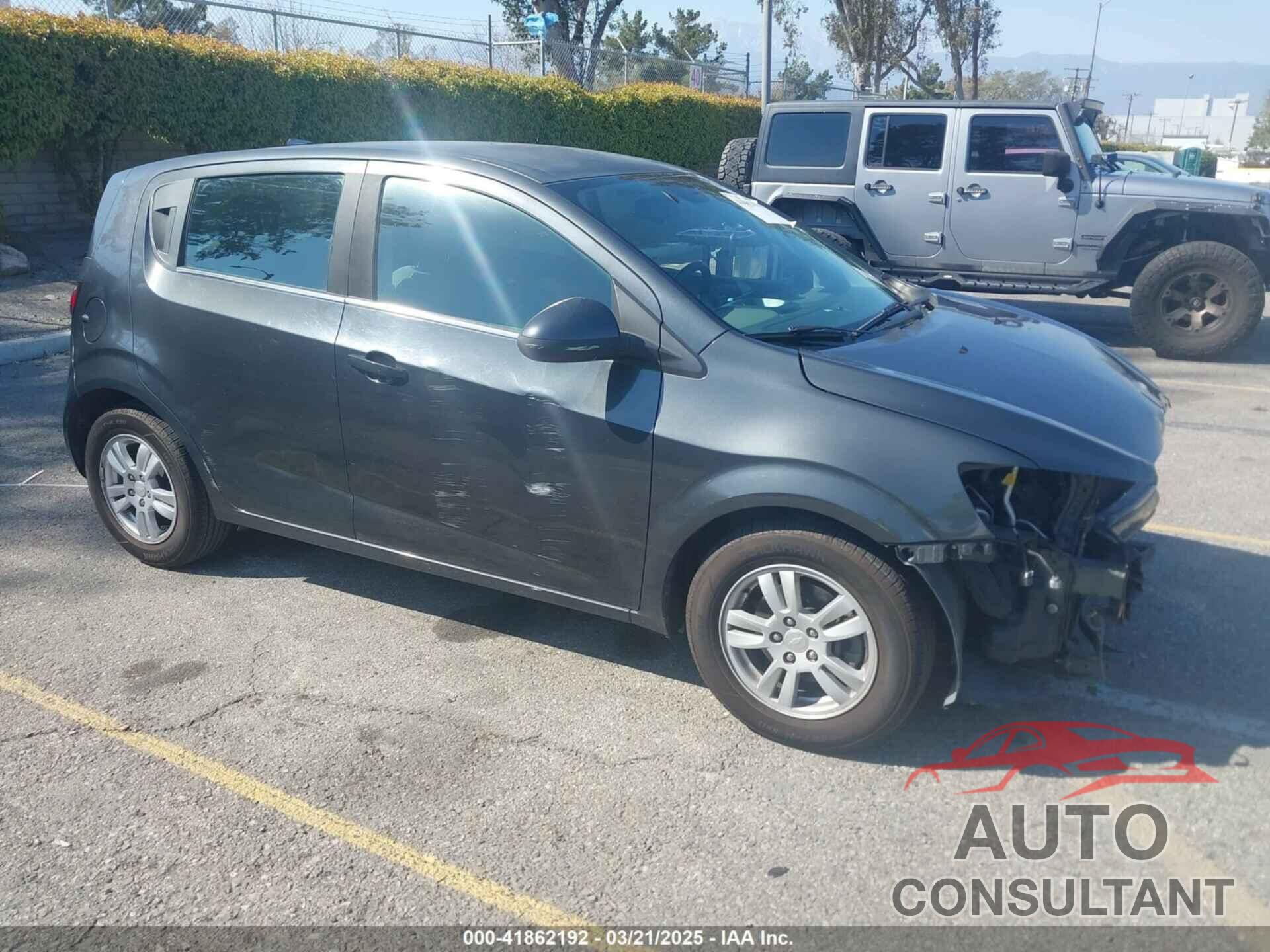 CHEVROLET SONIC 2014 - 1G1JC6SG4E4118781