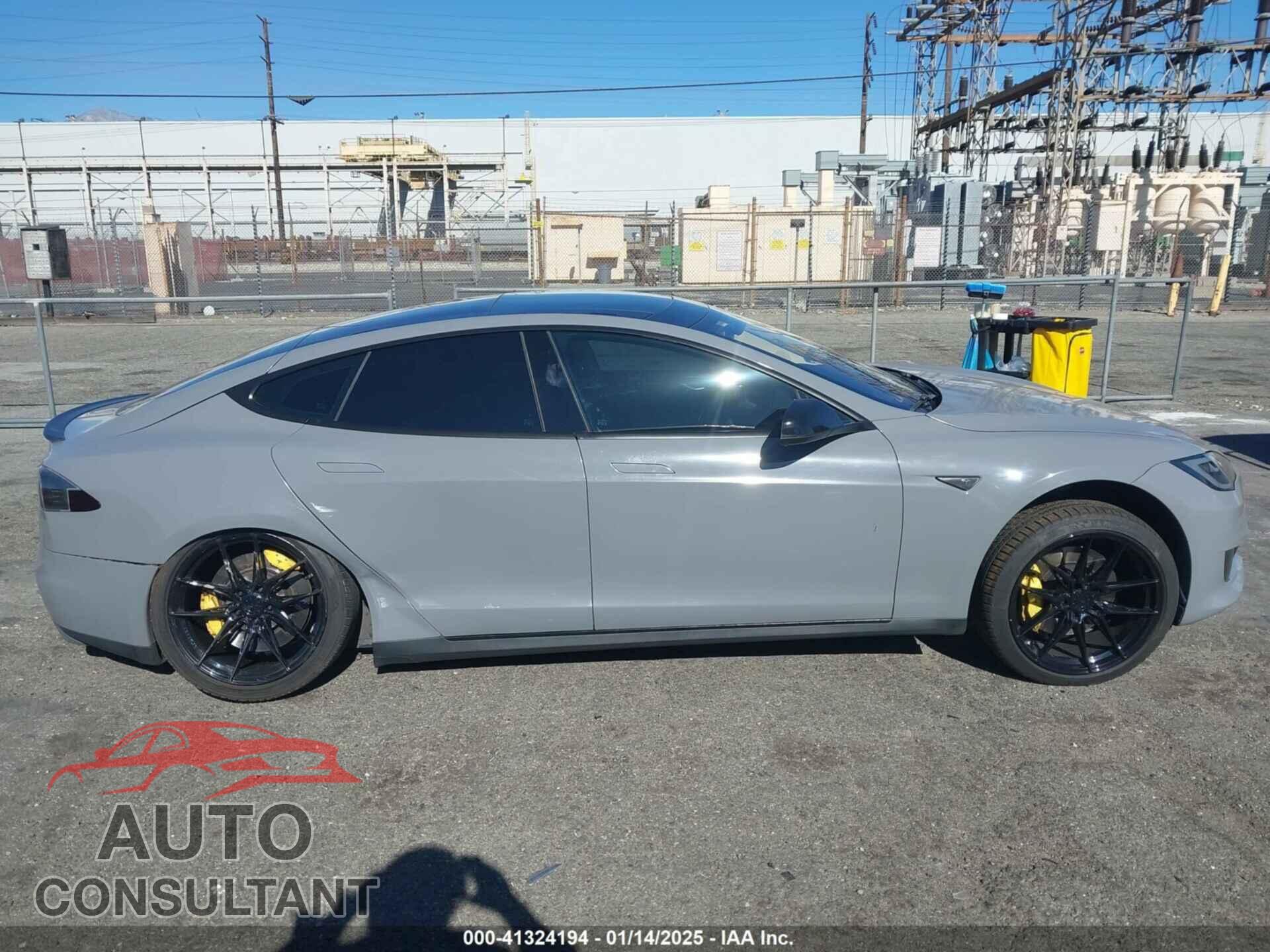 TESLA MODEL S 2014 - 5YJSA1H18EFP56497