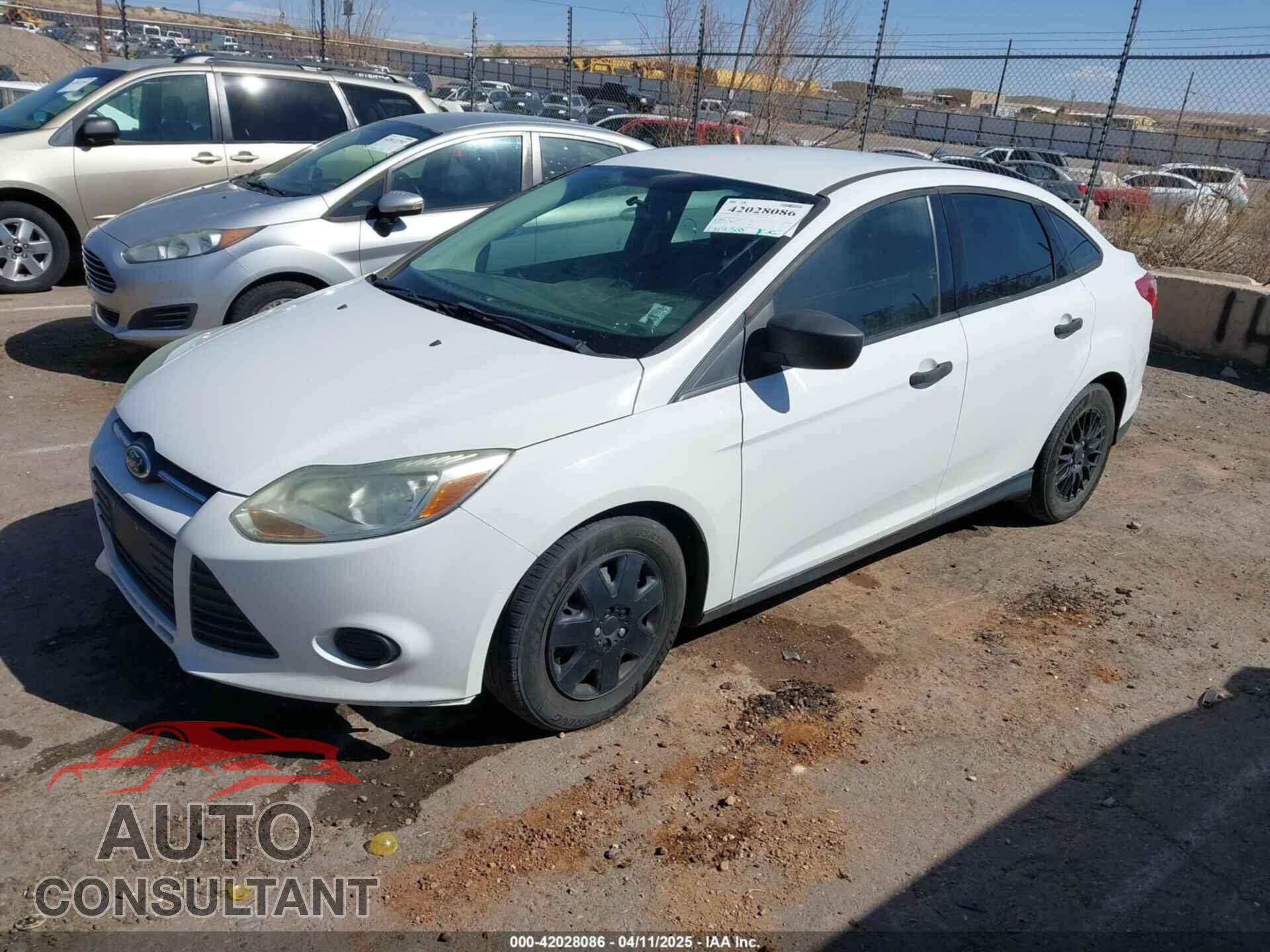 FORD FOCUS 2013 - 1FADP3E27DL200618