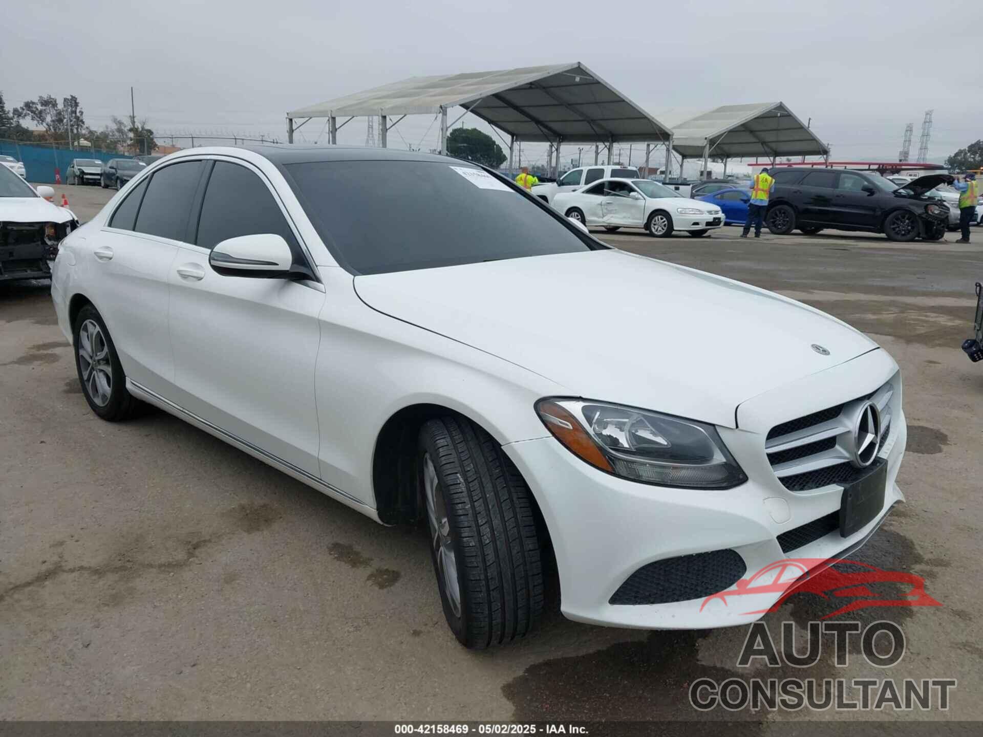 MERCEDES-BENZ C 300 2018 - 55SWF4JB5JU253705