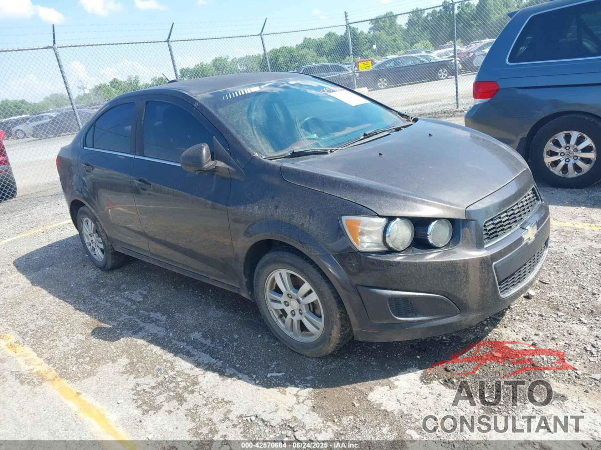 CHEVROLET SONIC 2016 - 1G1JC5SH0G4135132