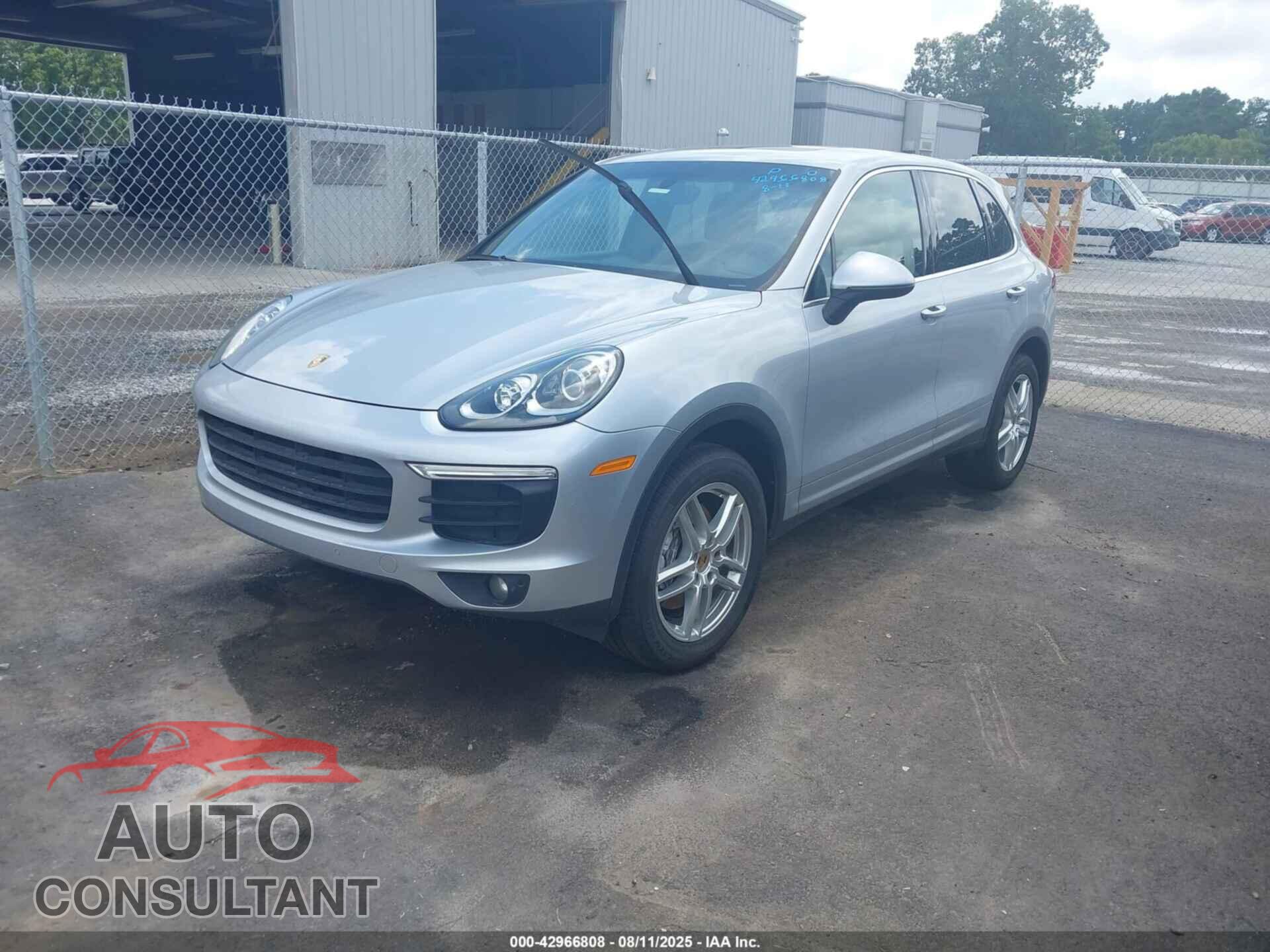 PORSCHE CAYENNE 2016 - WP1AA2A23GLA04838