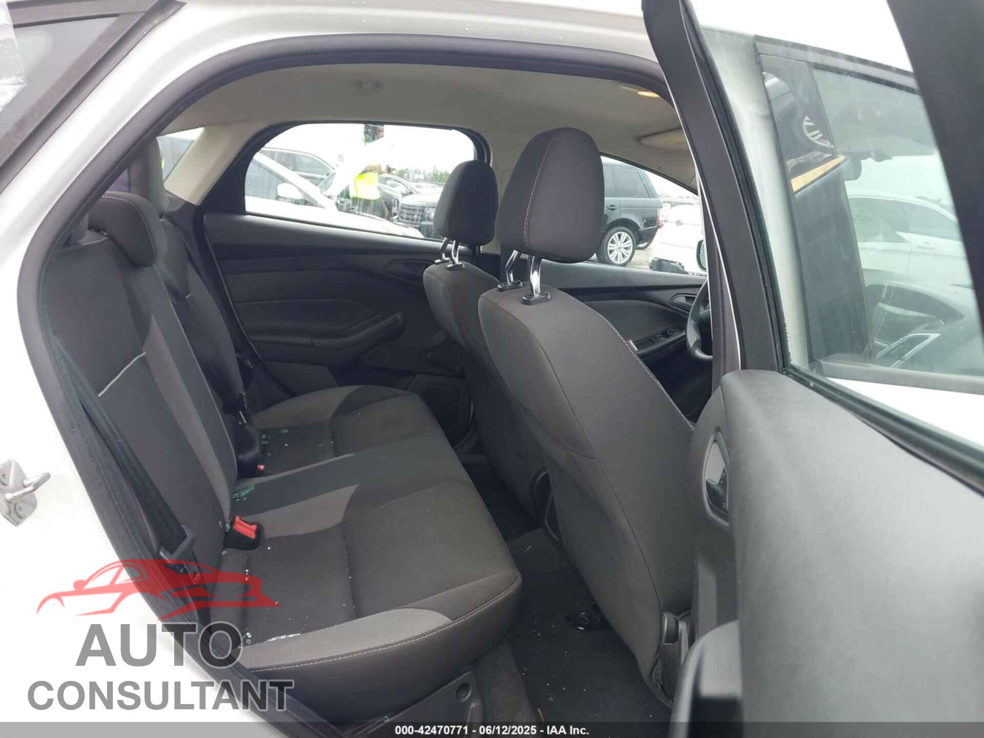 FORD FOCUS 2013 - 1FADP3E28DL320721