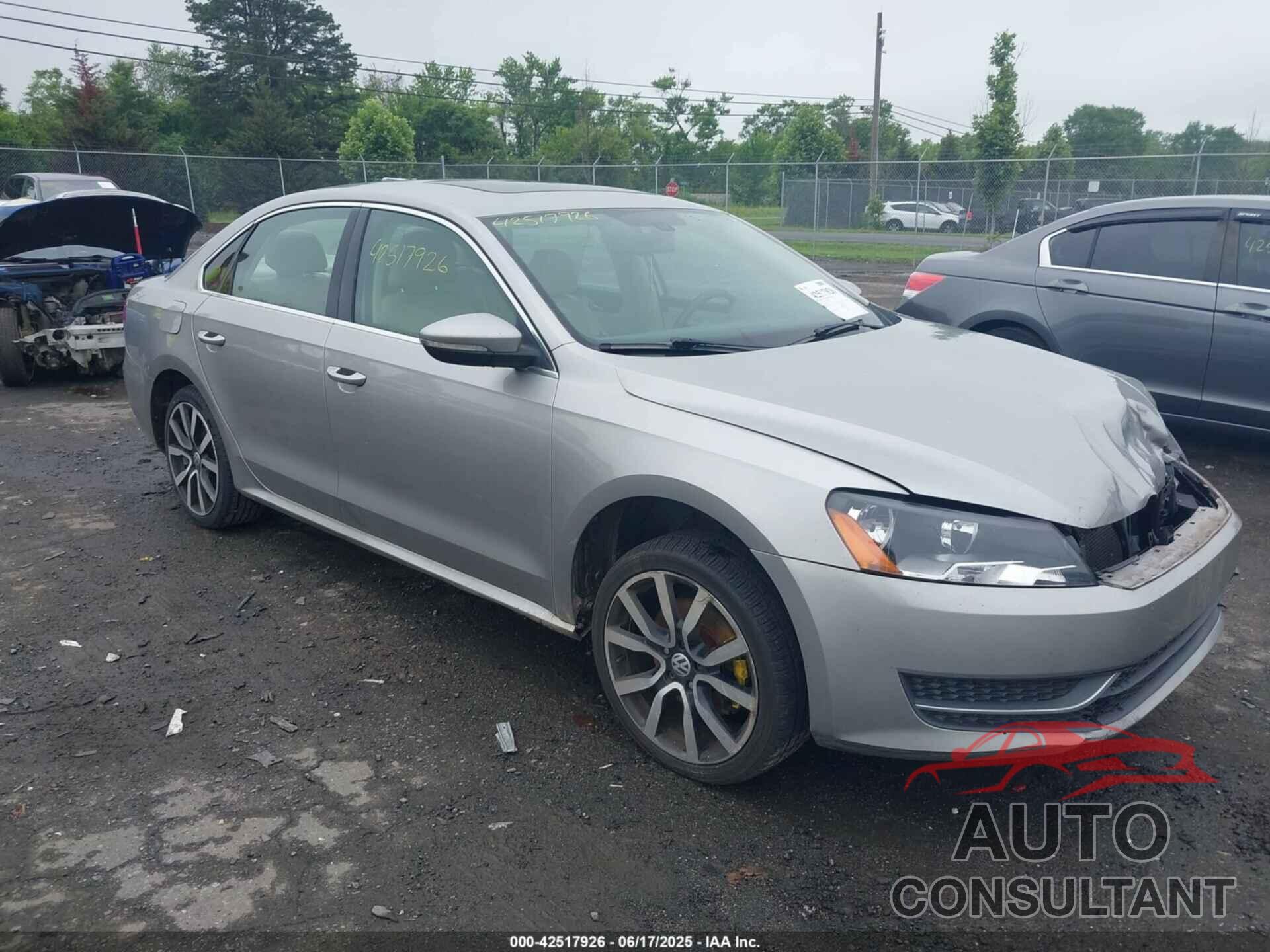 VOLKSWAGEN PASSAT 2012 - 1VWBN7A32CC045257