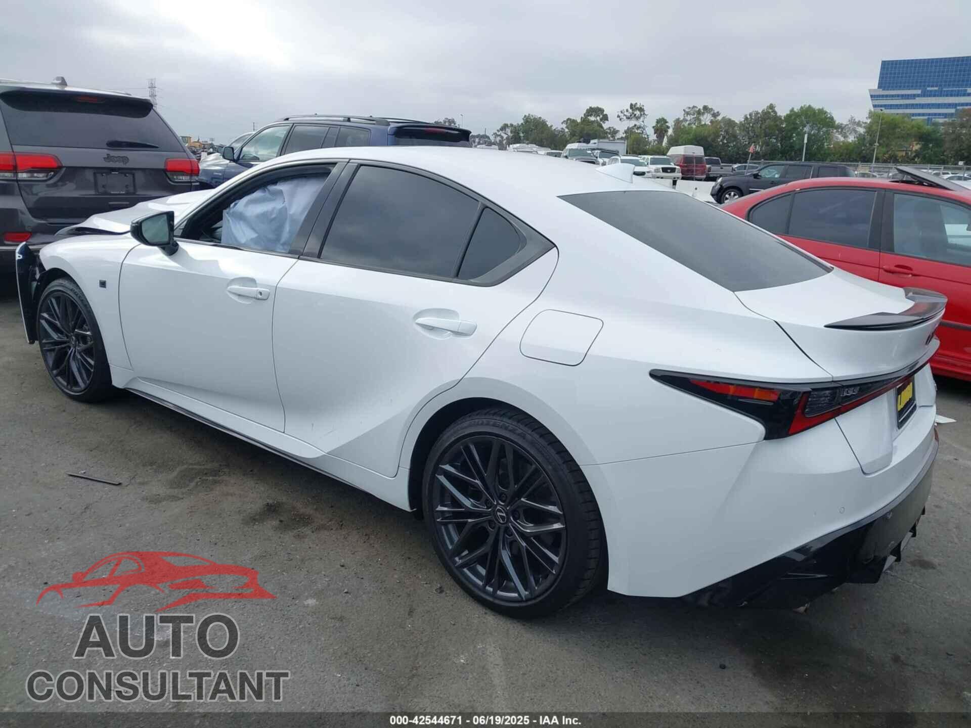 LEXUS IS 500 2025 - JTHAP1D26S5007671