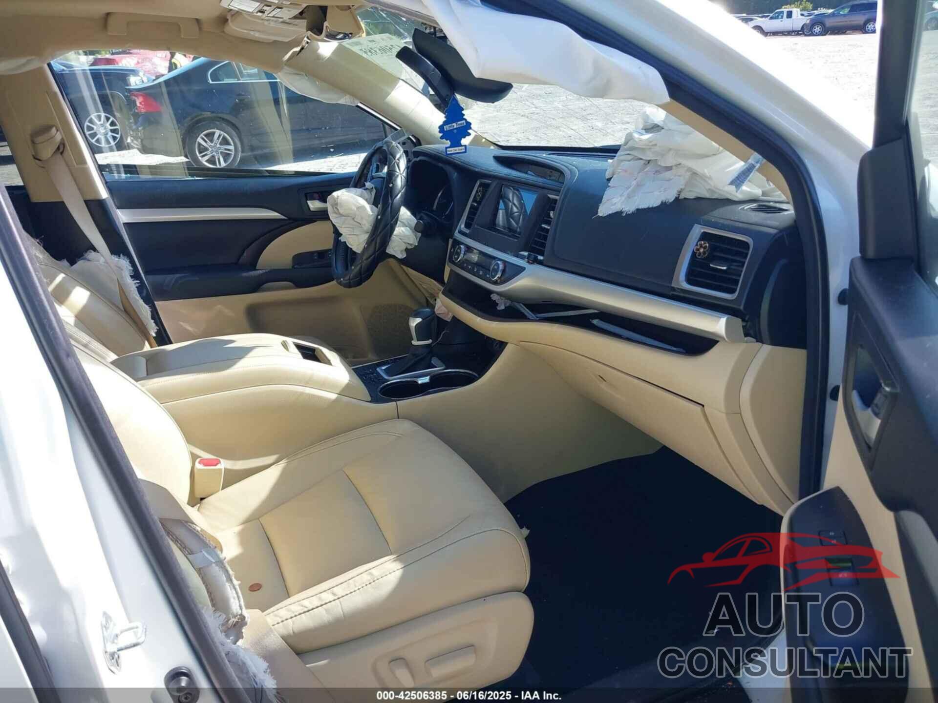 TOYOTA HIGHLANDER 2017 - 5TDKZRFH4HS525085