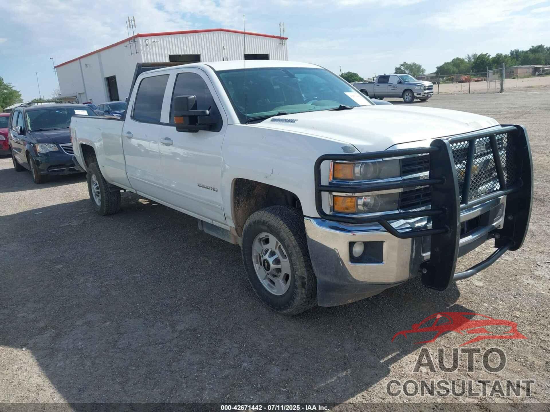 CHEVROLET SILVERADO 2500HD 2015 - 1GC1KVE83FF551474