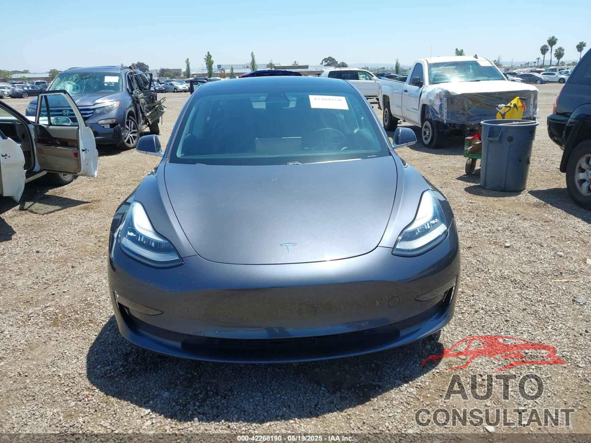 TESLA MODEL 3 2018 - 5YJ3E1EB8JF105886