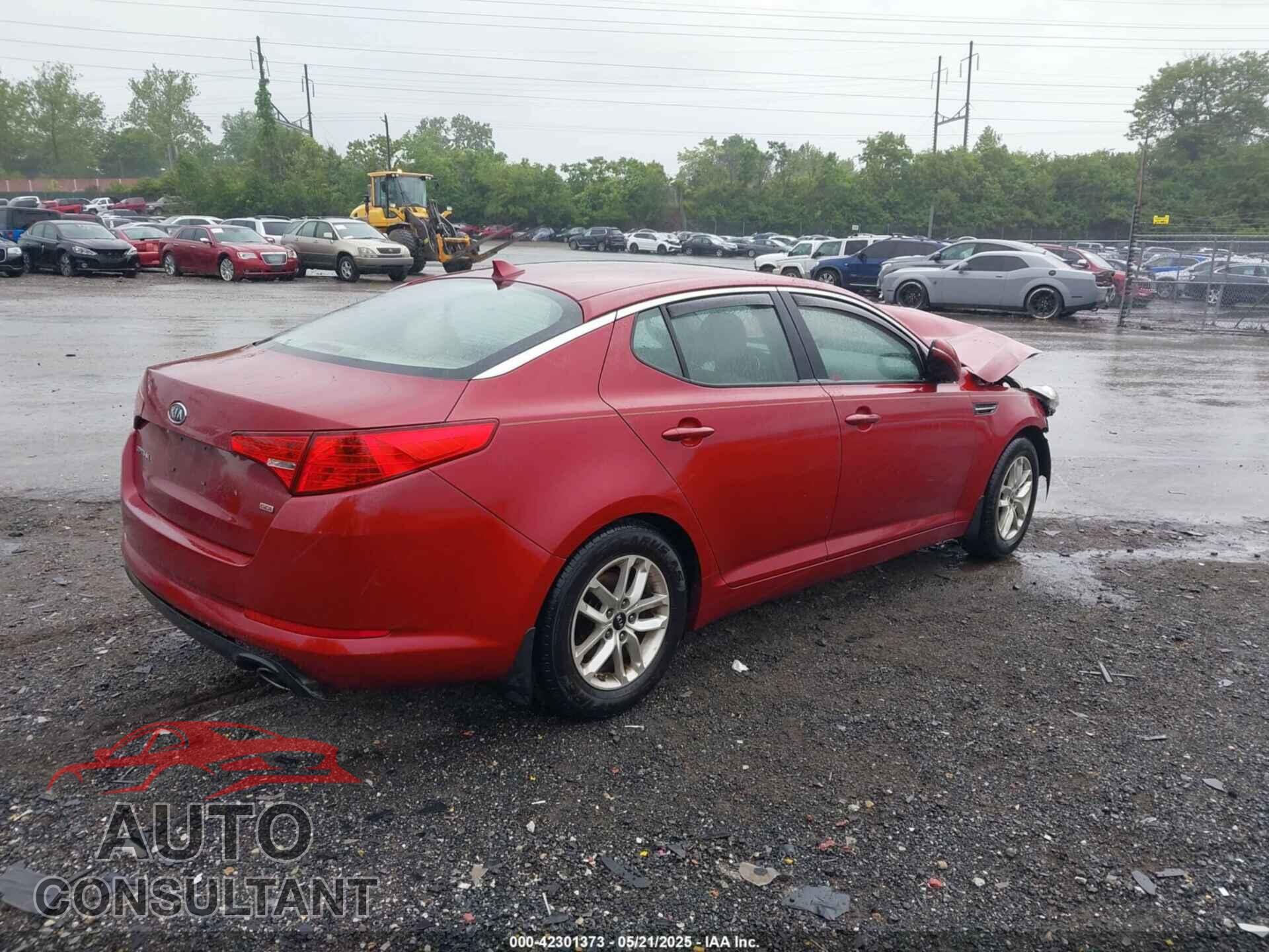 KIA OPTIMA 2011 - KNAGM4A75B5168564
