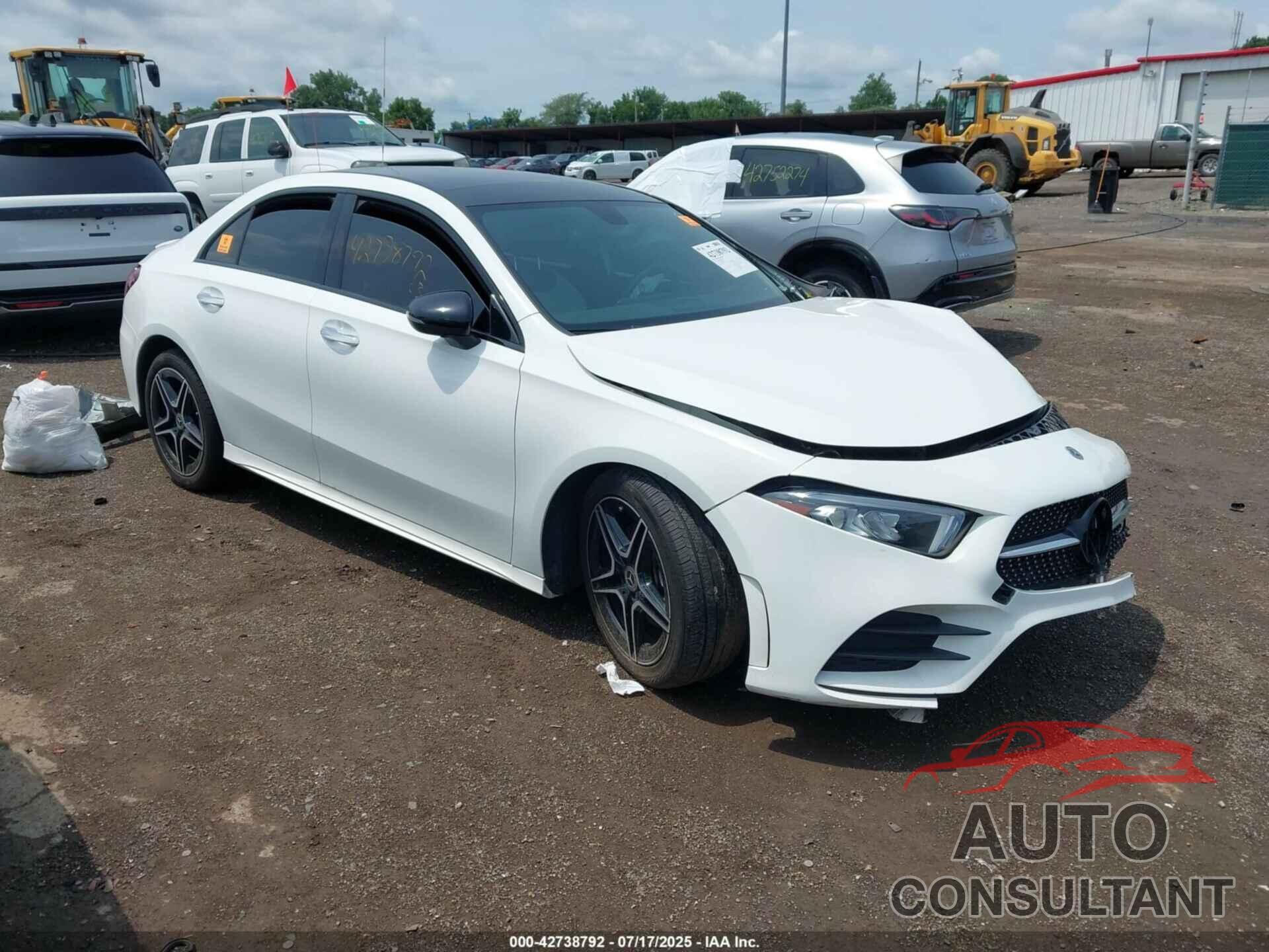 MERCEDES-BENZ A 220 2021 - W1K3G4FB1MJ282129