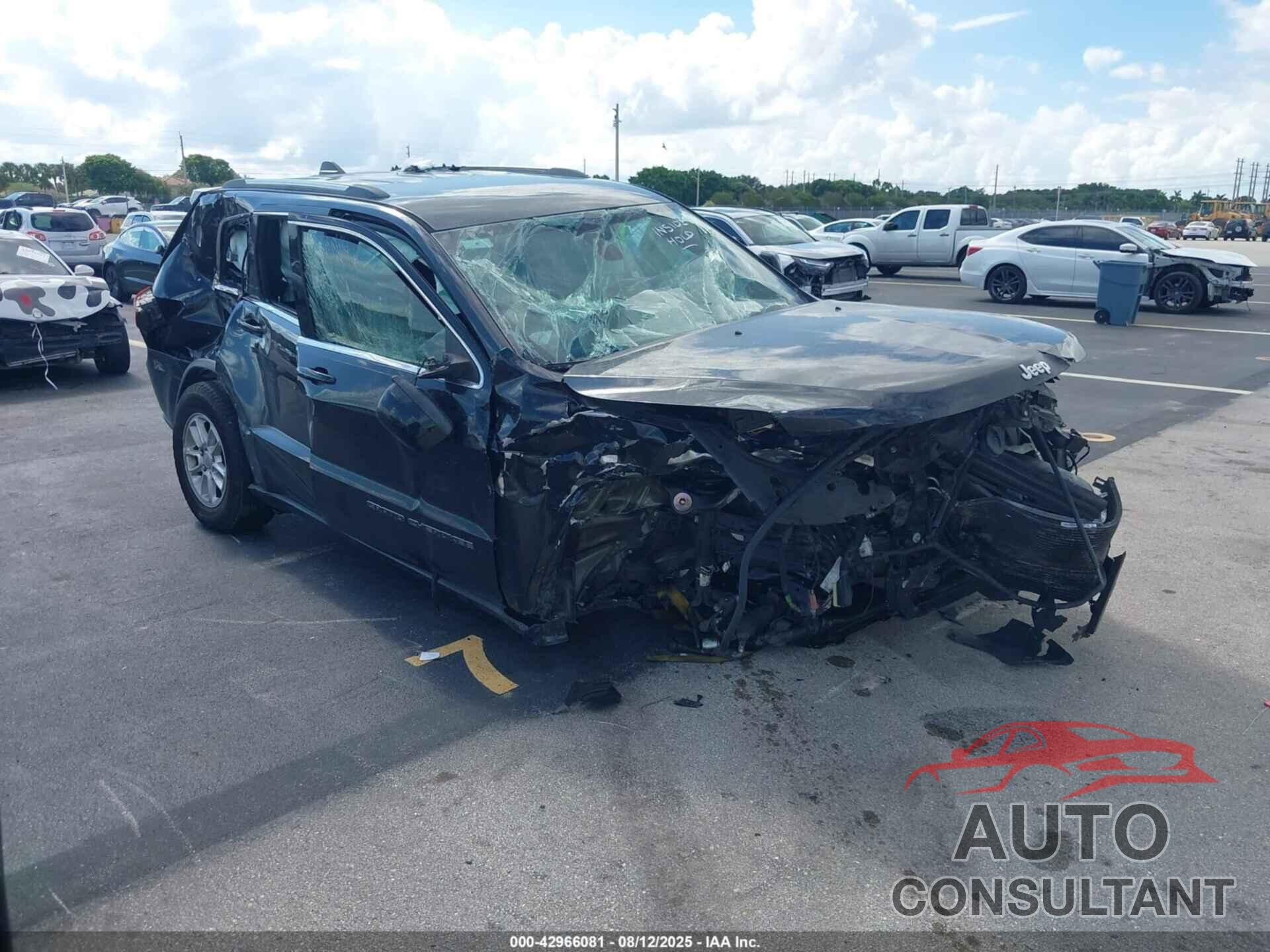 JEEP GRAND CHEROKEE 2018 - 1C4RJEAG2JC353918