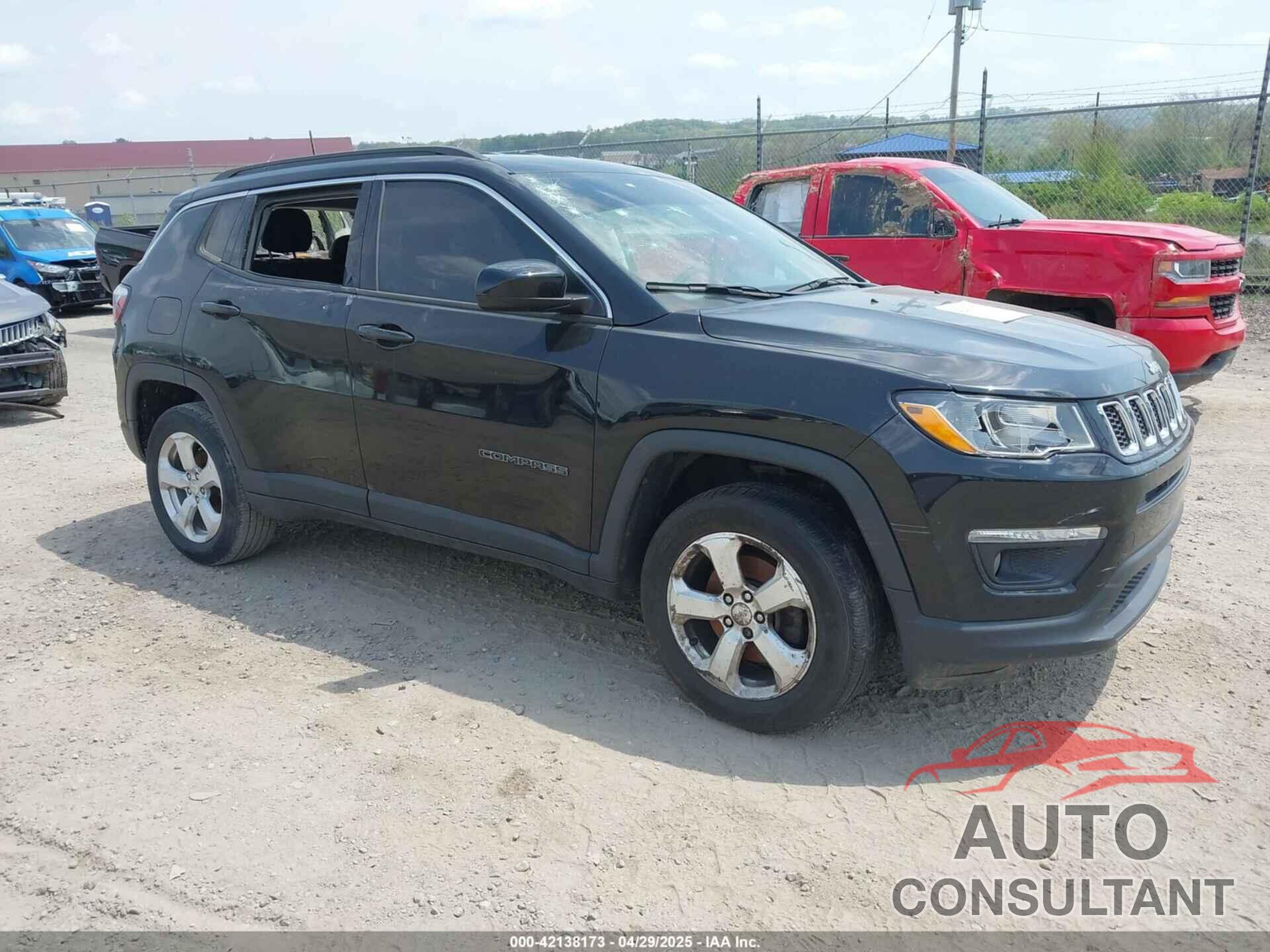 JEEP COMPASS 2018 - 3C4NJDBB3JT144056