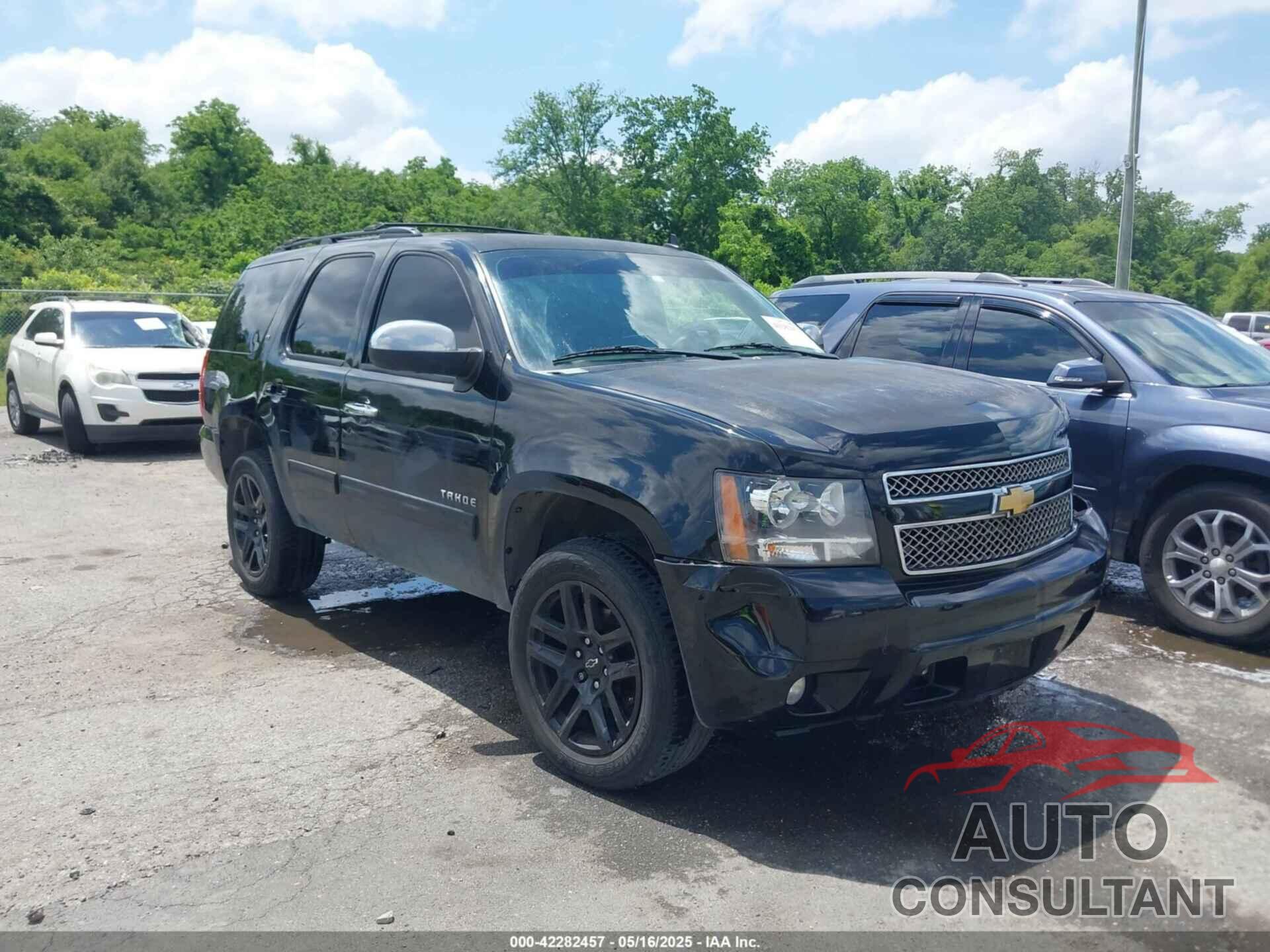 CHEVROLET TAHOE 2013 - 1GNSCBE00DR337071