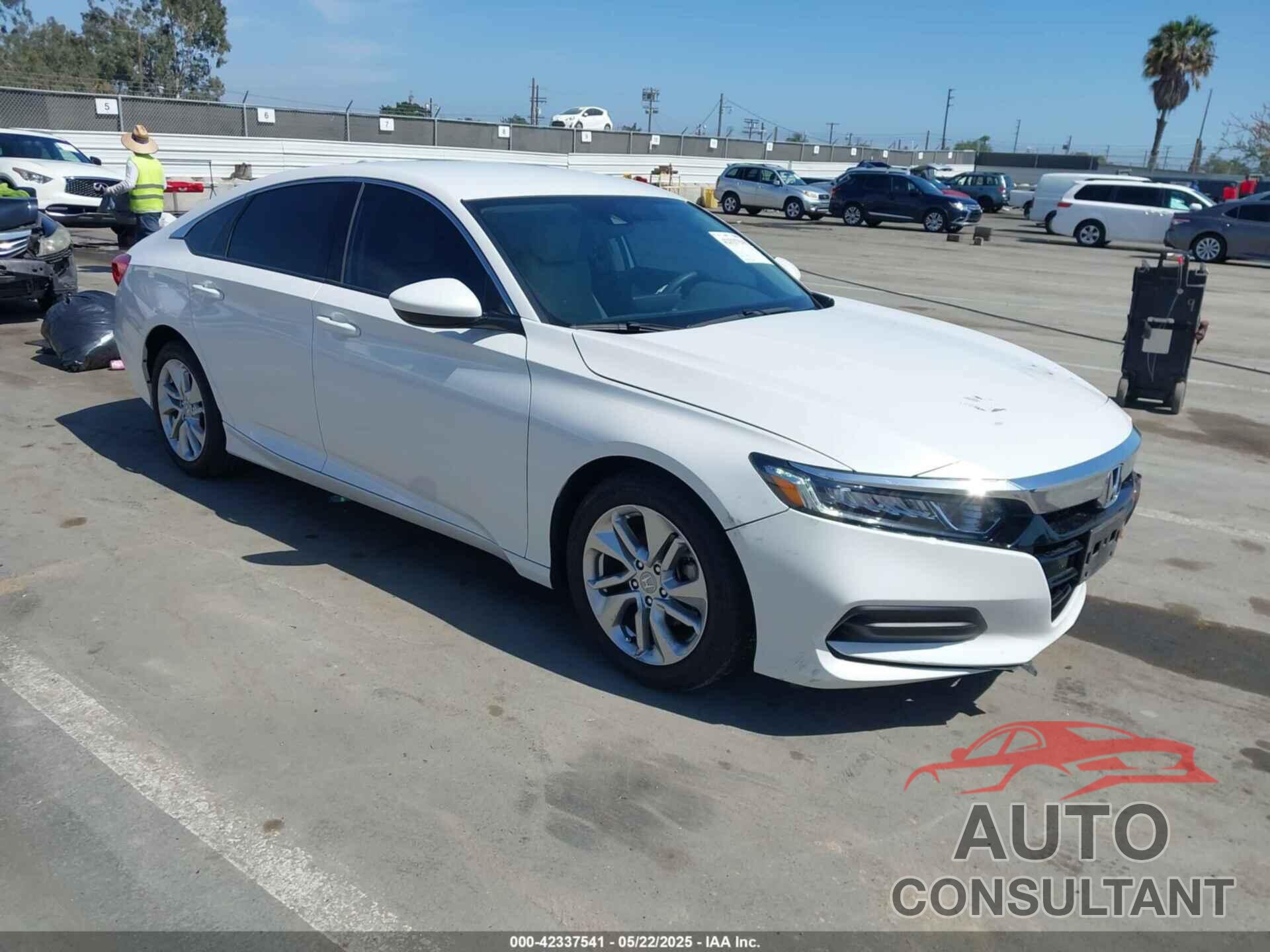 HONDA ACCORD 2018 - 1HGCV1F18JA256047