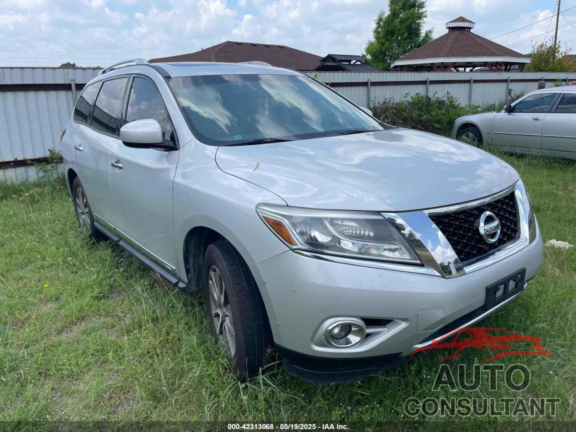 NISSAN PATHFINDER 2013 - 5N1AR2MN2DC638004
