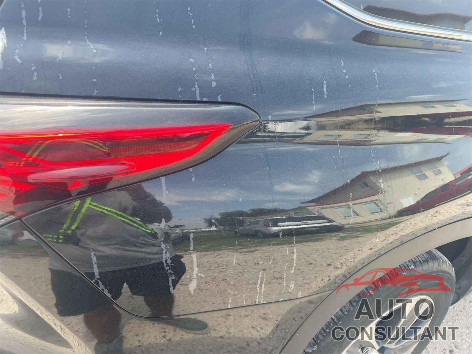 TOYOTA HIGHLANDER 2022 - 5TDGARAH3NS512134