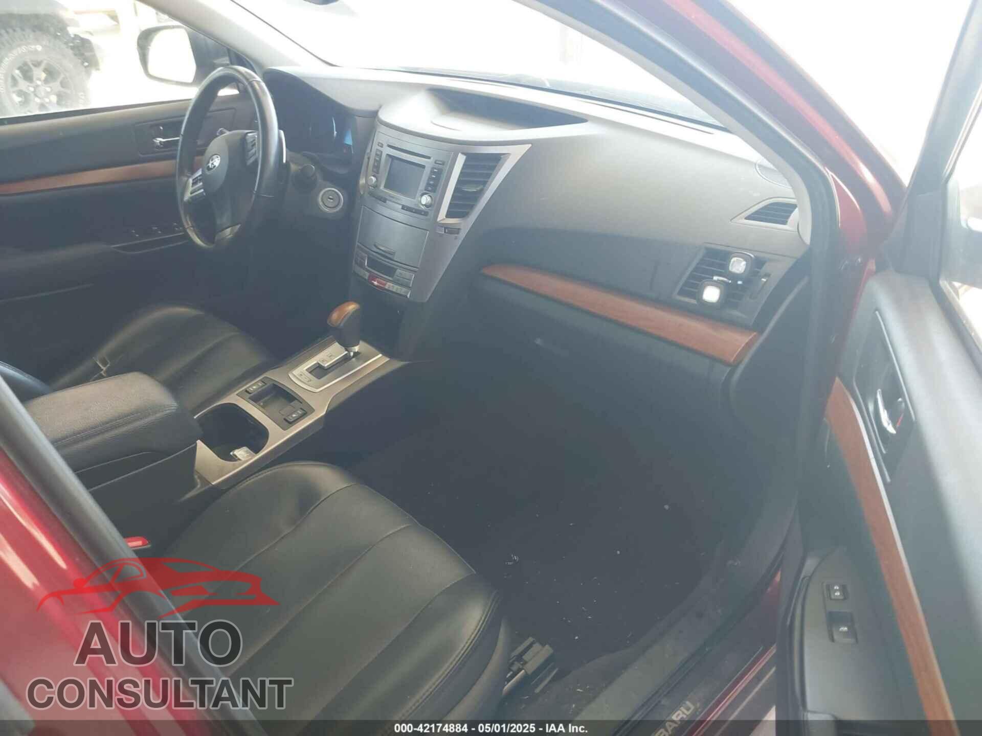 SUBARU OUTBACK 2014 - 4S4BRBLC0E3318475