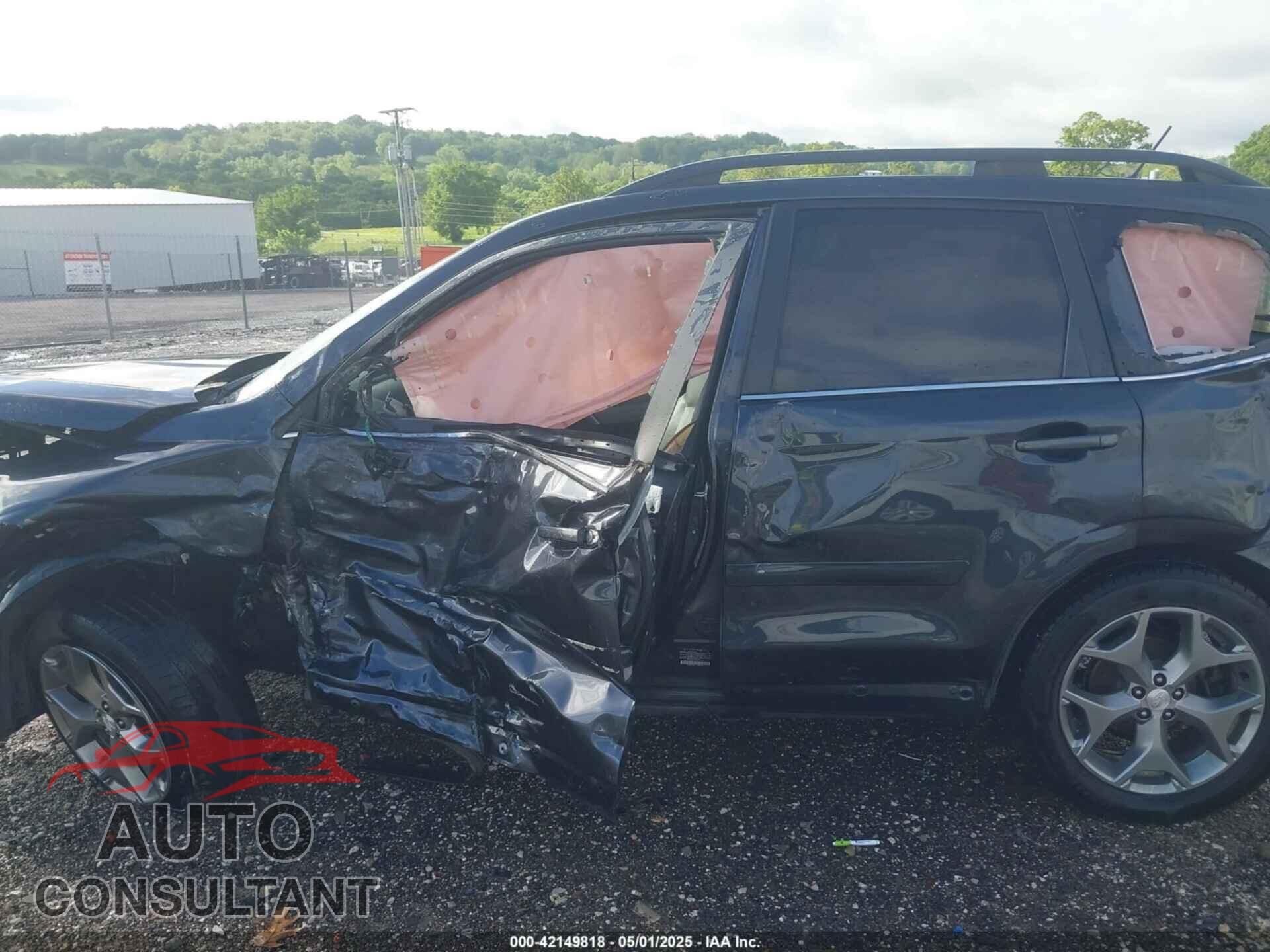 SUBARU FORESTER 2015 - JF2SJAUC1FH491321