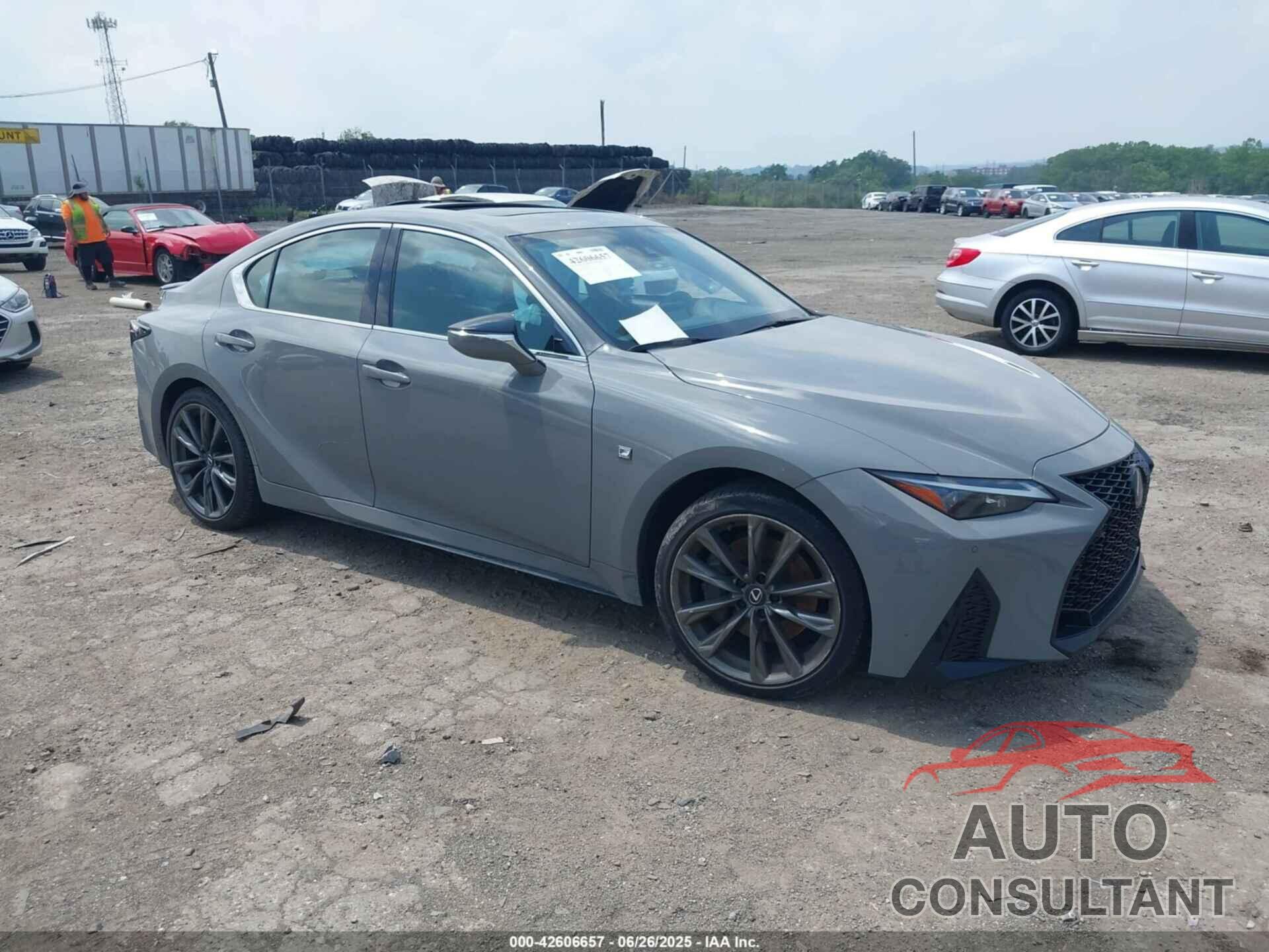 LEXUS IS 350 2024 - JTHGZ1E28R5033508