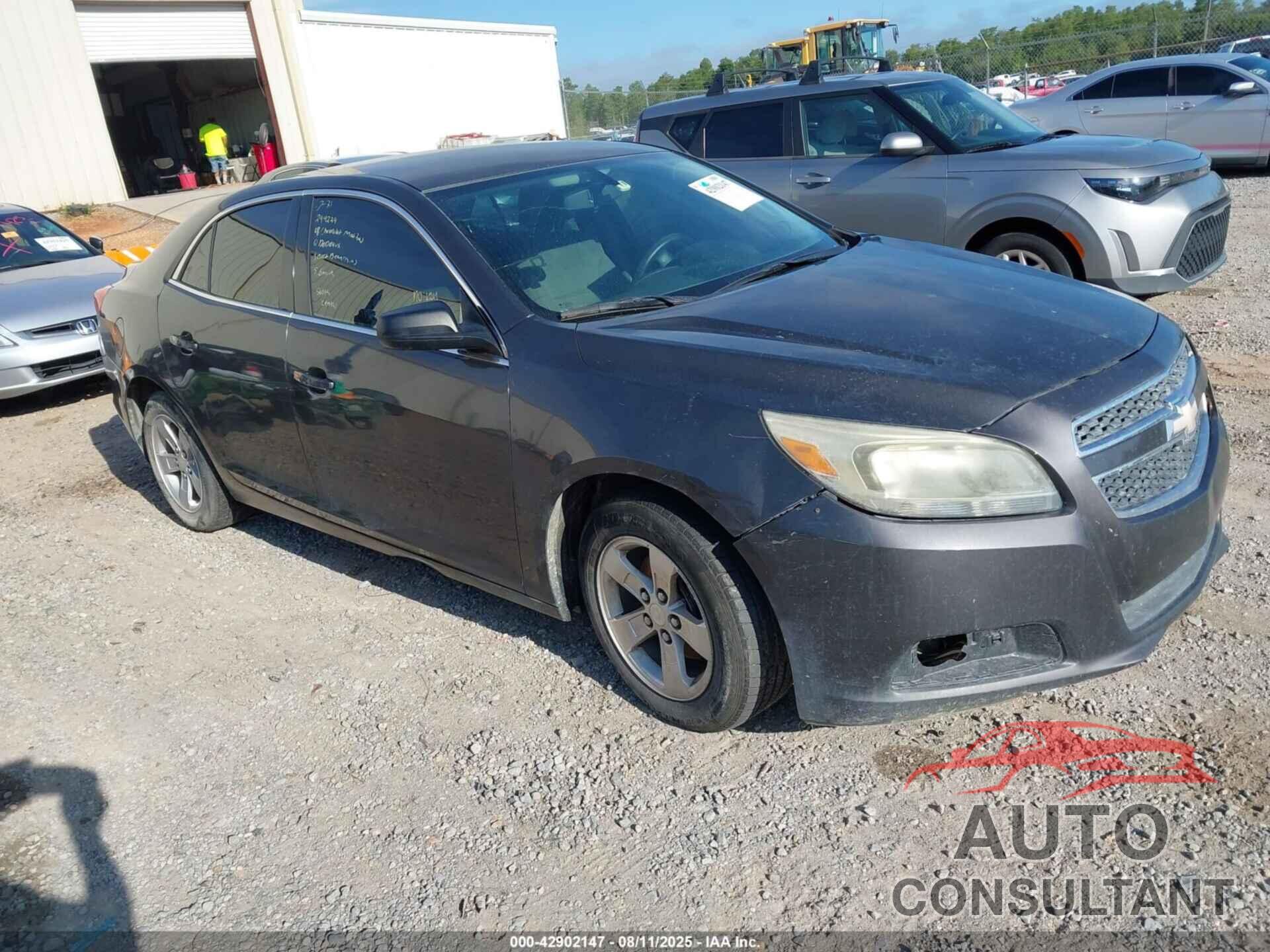 CHEVROLET MALIBU 2013 - 1G11B5SA1DF294229