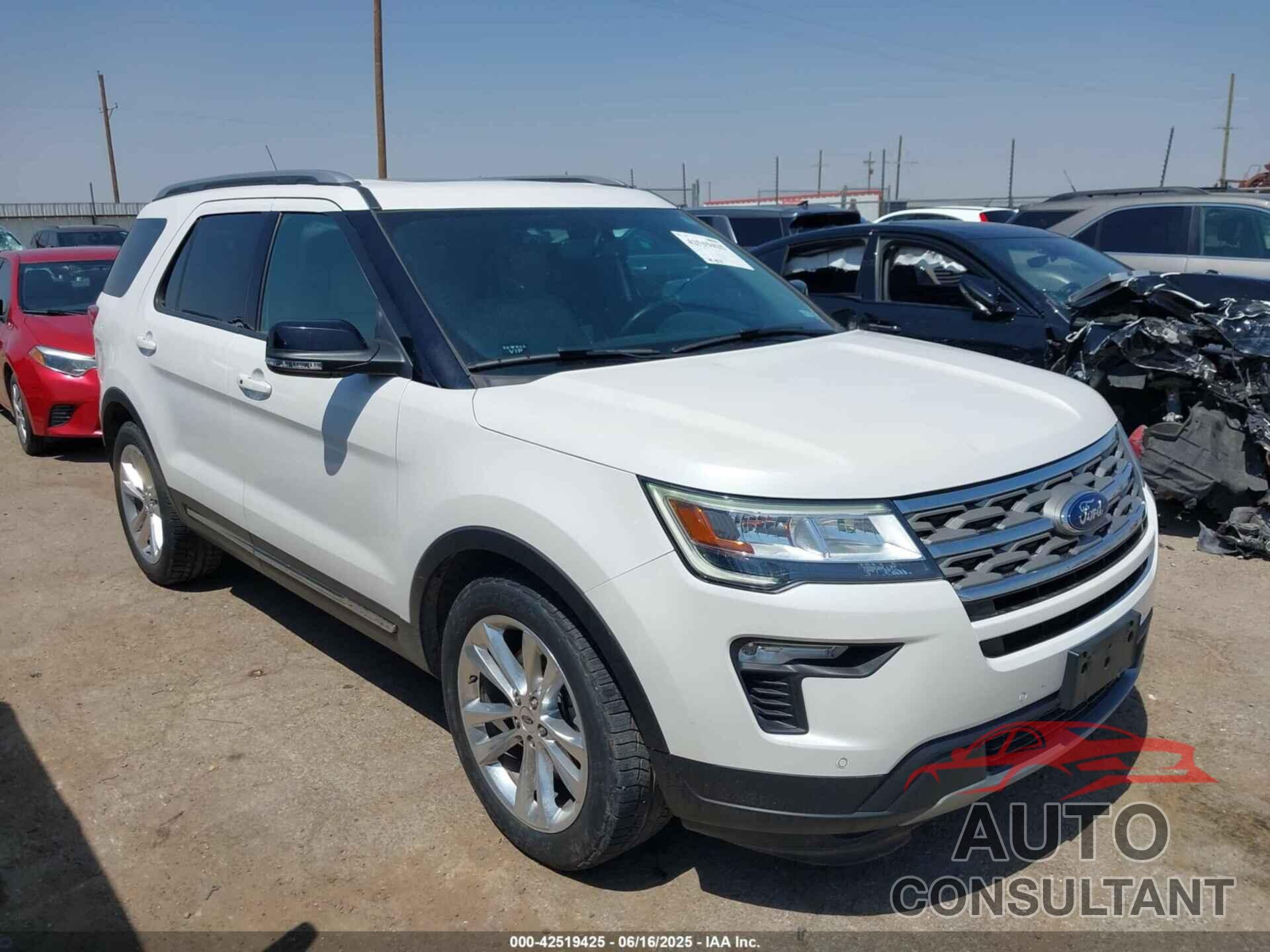 FORD EXPLORER 2018 - 1FM5K7D80JGB55452