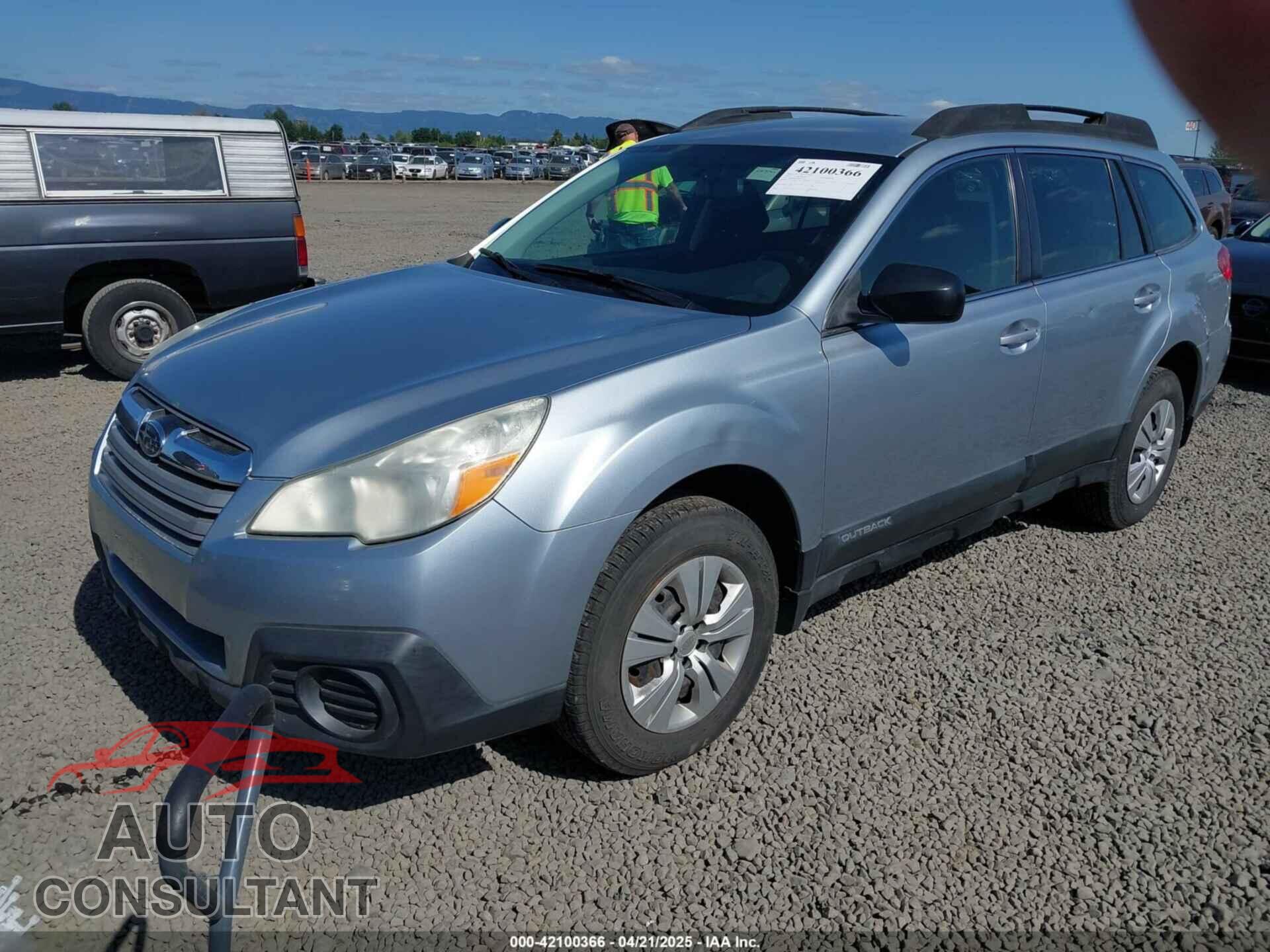SUBARU OUTBACK 2013 - 4S4BRBAC9D3310733