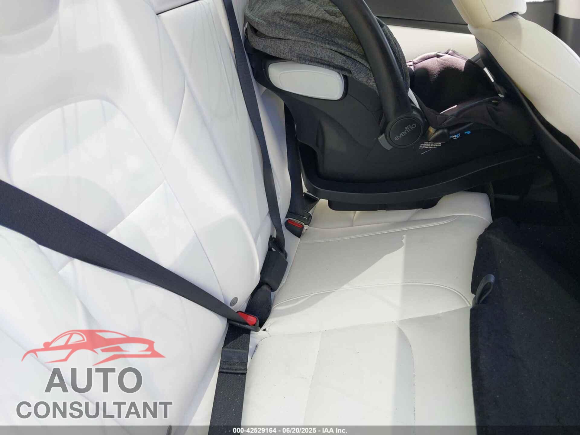 TESLA MODEL 3 2021 - 5YJ3E1EB2MF925319