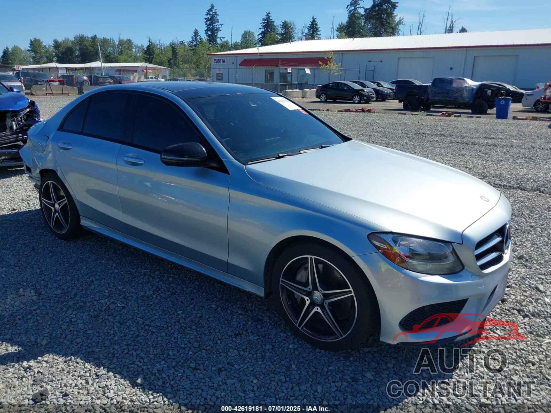 MERCEDES-BENZ C 300 2017 - 55SWF4KB8HU194612