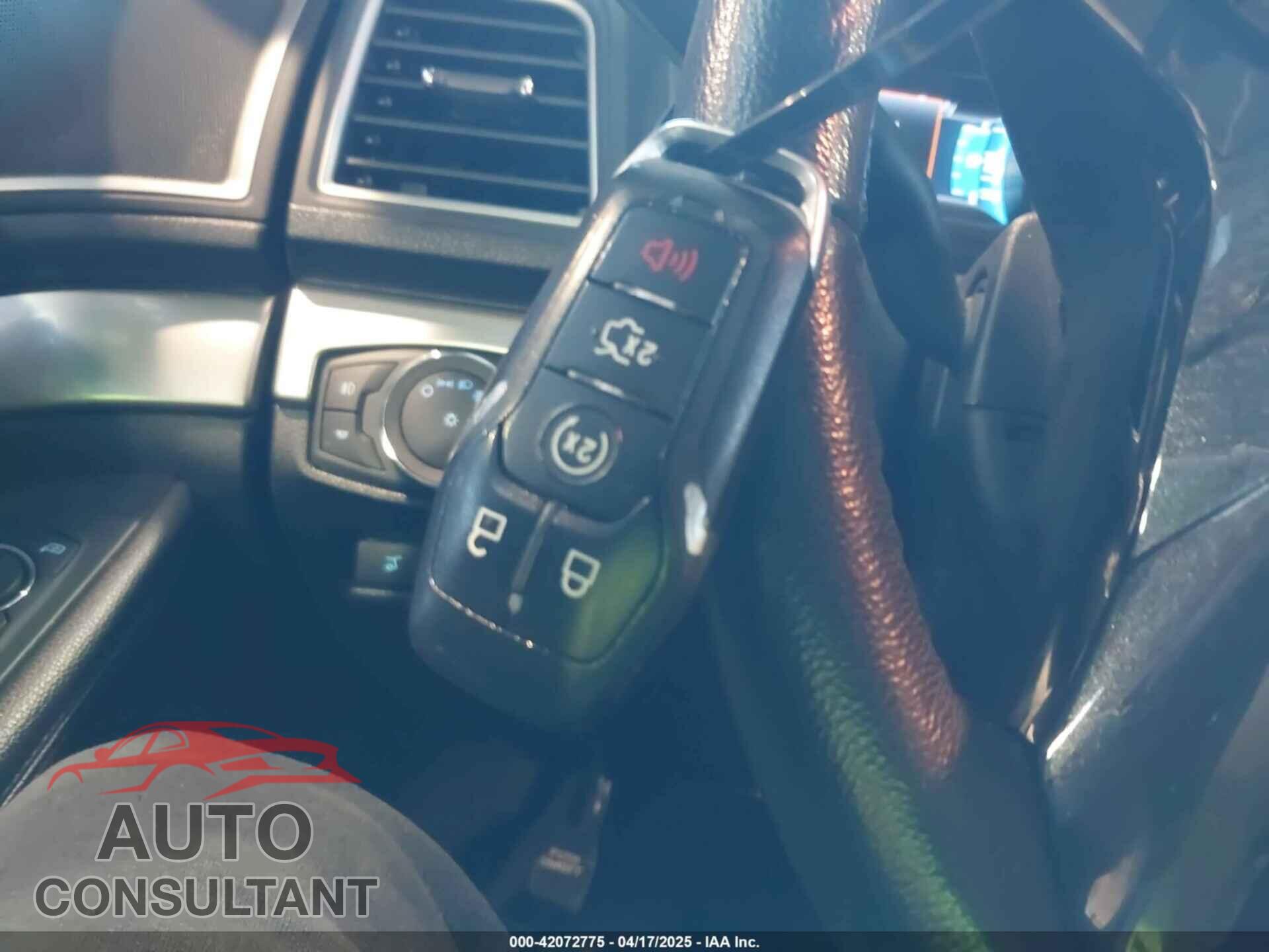 FORD EXPLORER 2017 - 1FM5K8D82HGE17391
