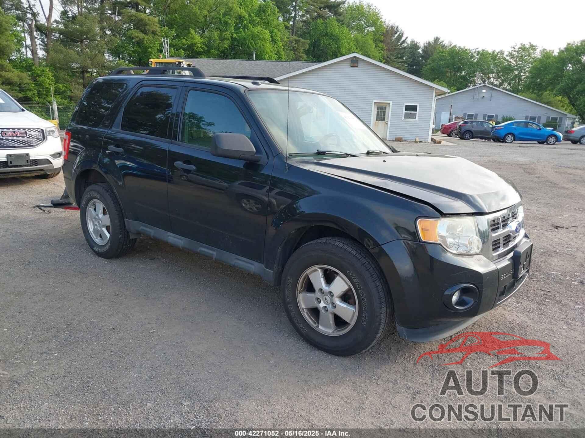 FORD ESCAPE 2011 - 1FMCU9D75BKC01375