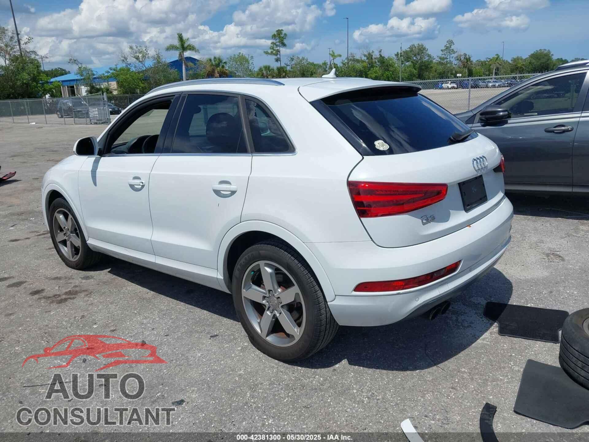 AUDI Q3 2015 - WA1BFCFS8FR010047