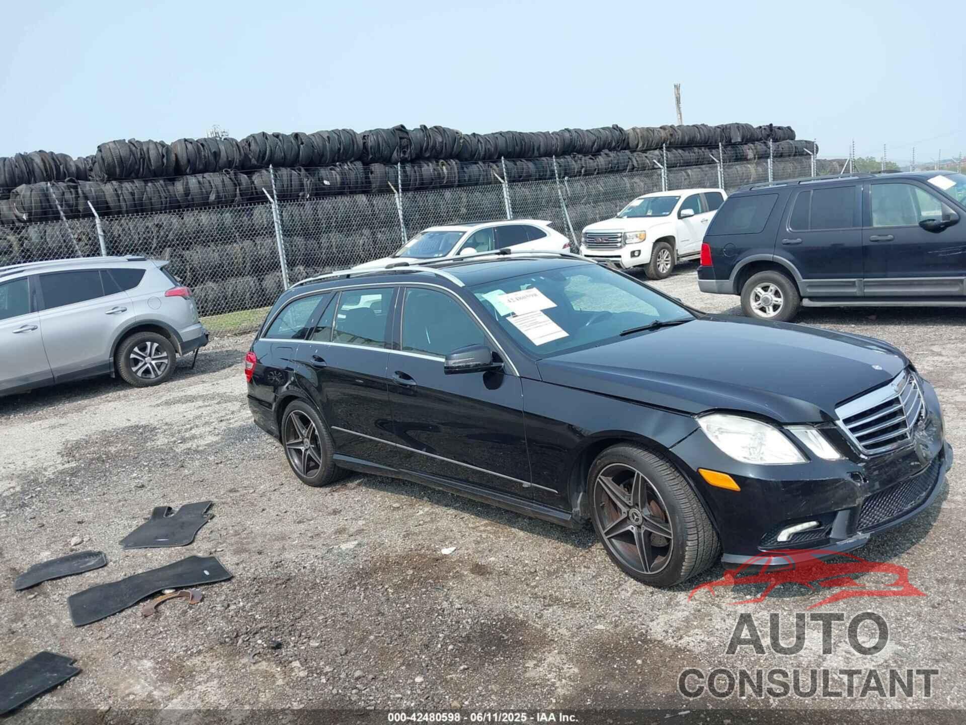 MERCEDES-BENZ E 2011 - WDDHH8HB8BA299451