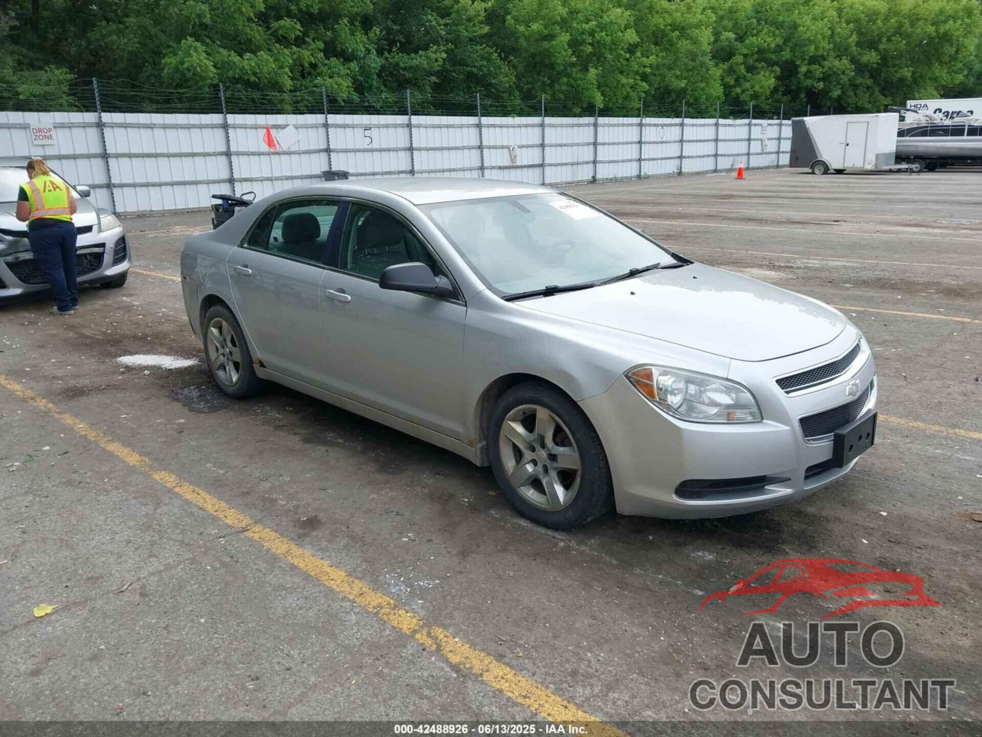 CHEVROLET MALIBU 2011 - 1G1ZB5EU8BF328155
