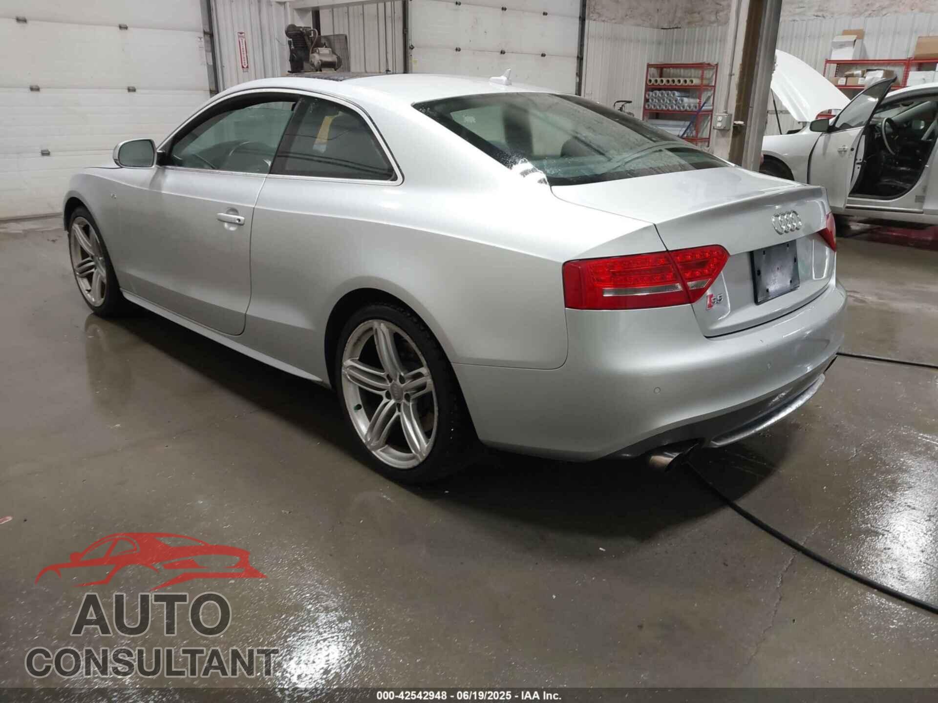 AUDI S5 2012 - WAUCVAFR3CA002833