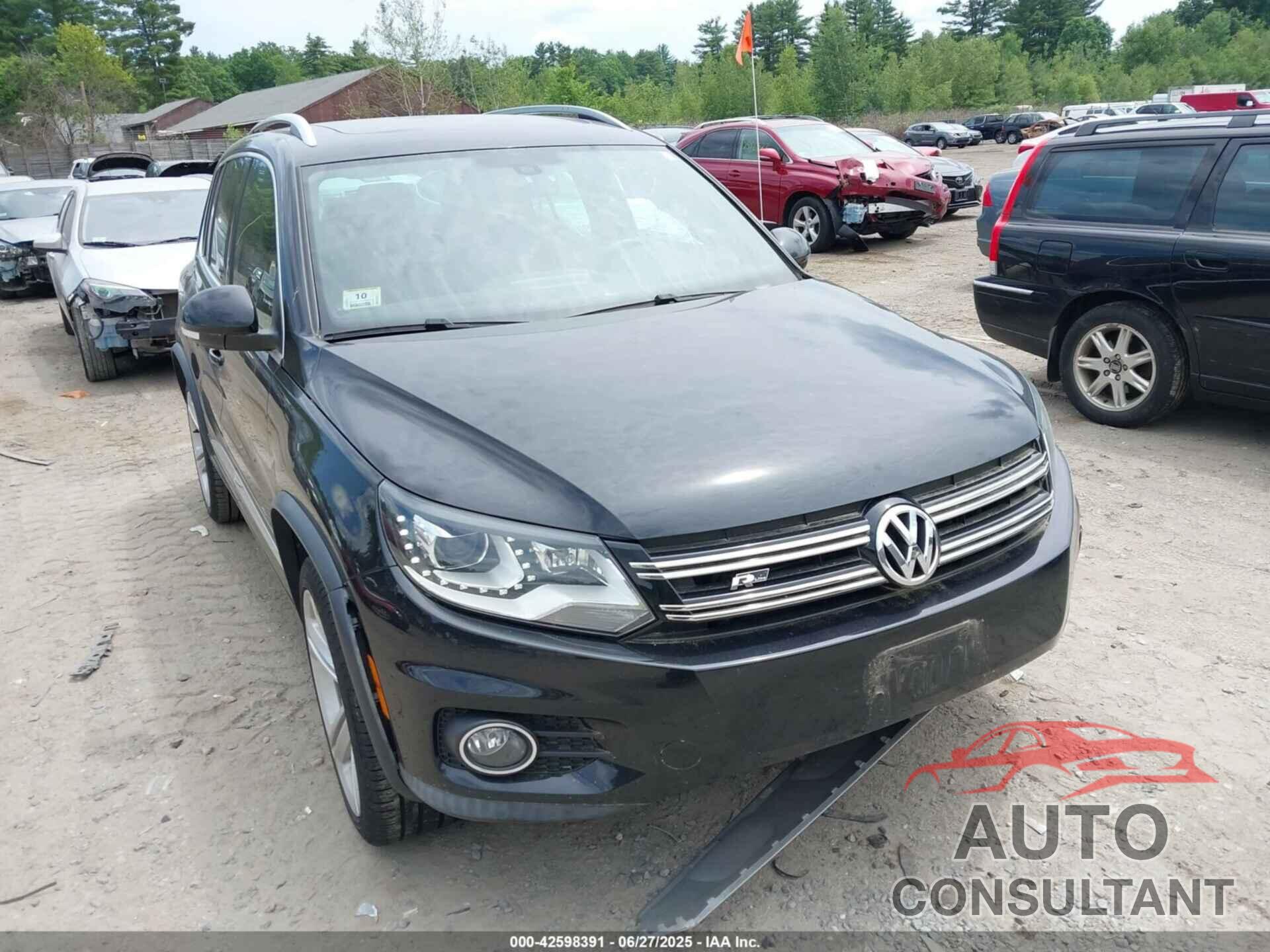 VOLKSWAGEN TIGUAN 2015 - WVGBV7AXXFW537765