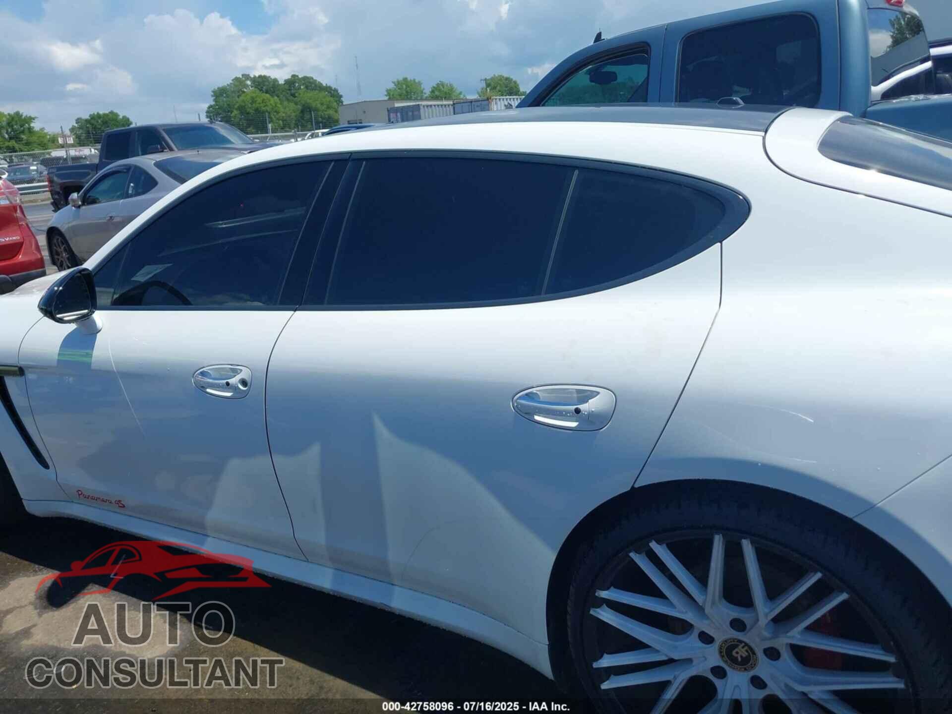 PORSCHE PANAMERA 2016 - WP0AA2A71GL003099