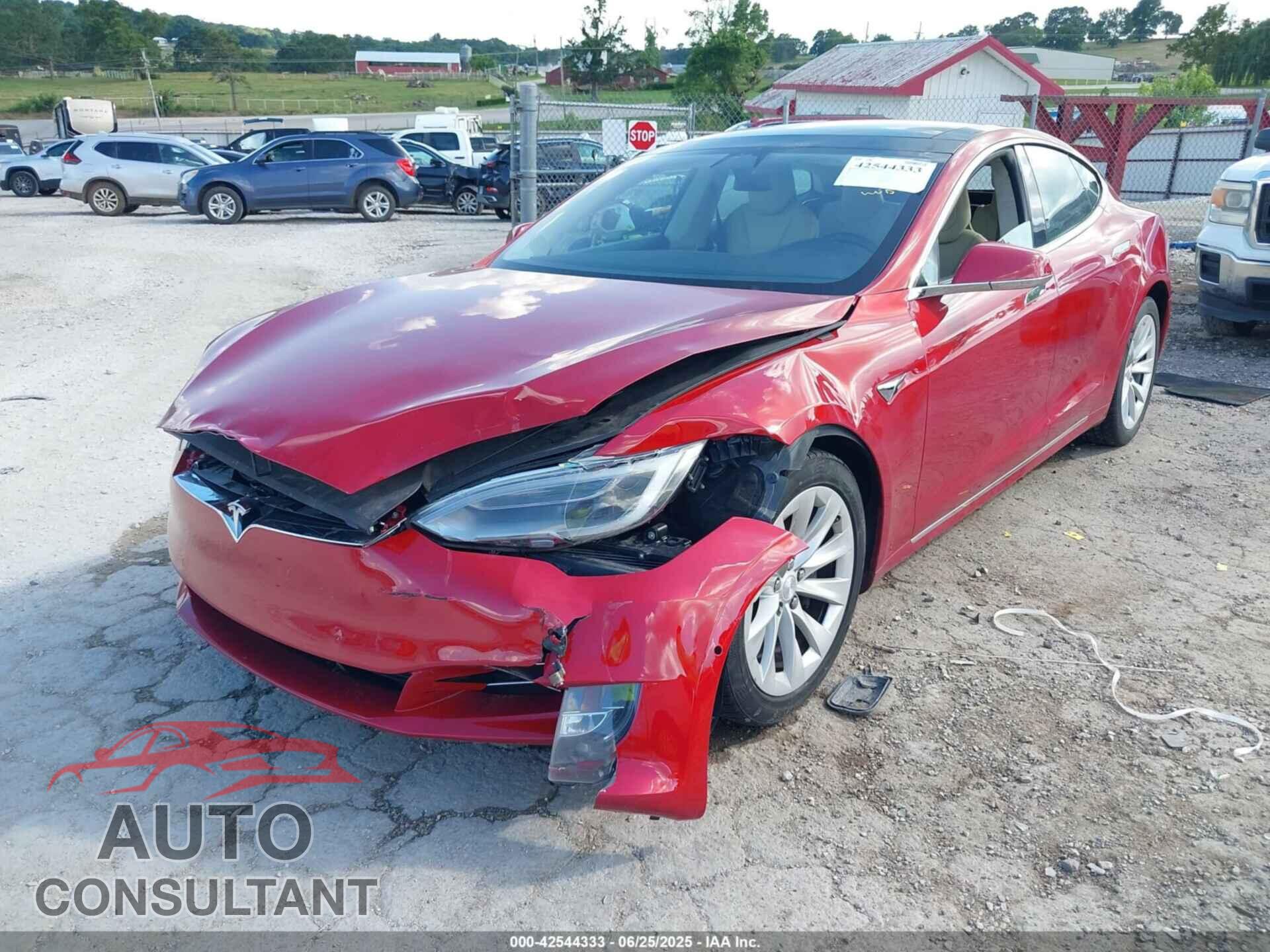 TESLA MODEL S 2017 - 5YJSA1E14HF199130